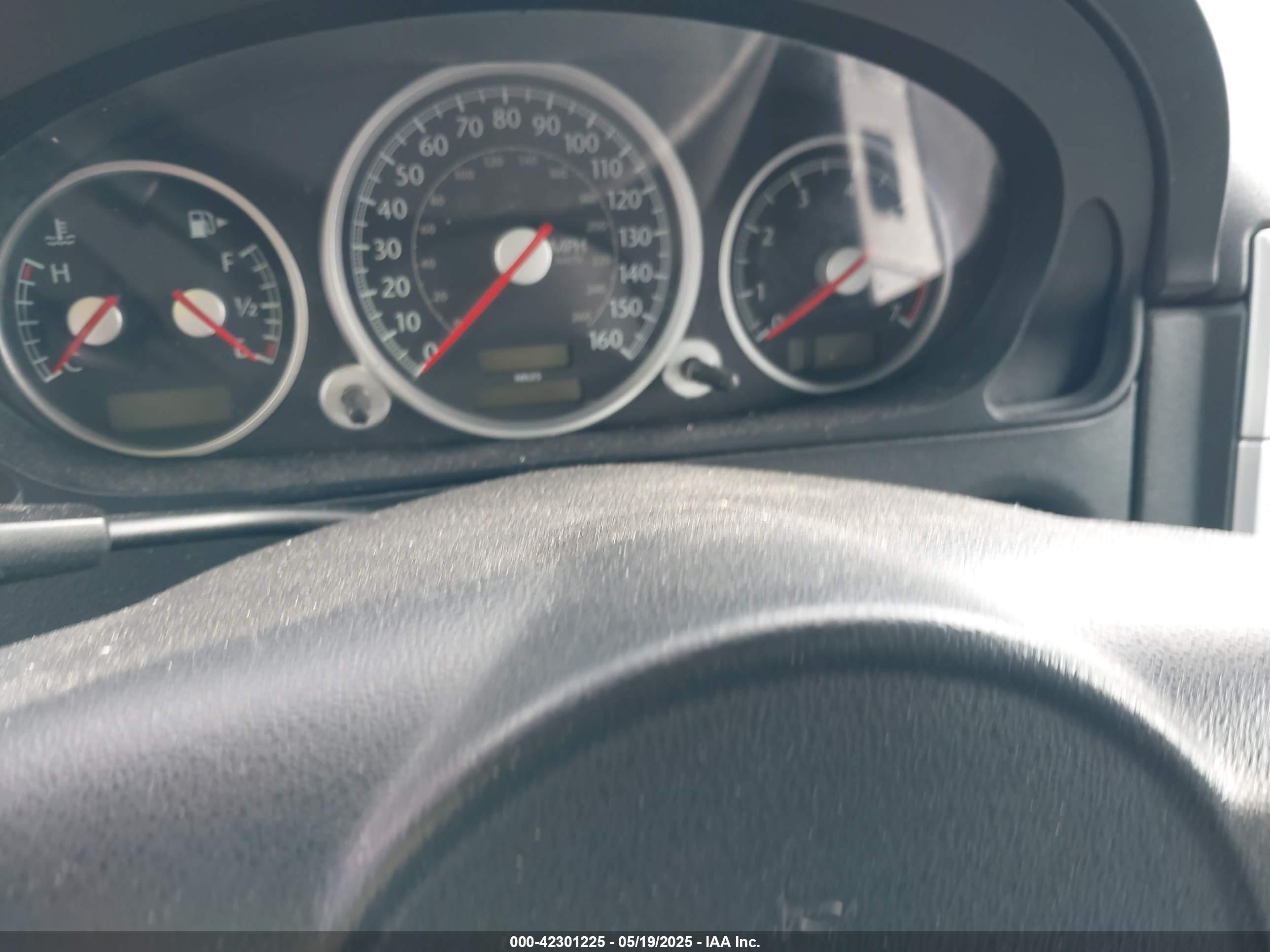 CHRYSLER CROSSFIRE image 7