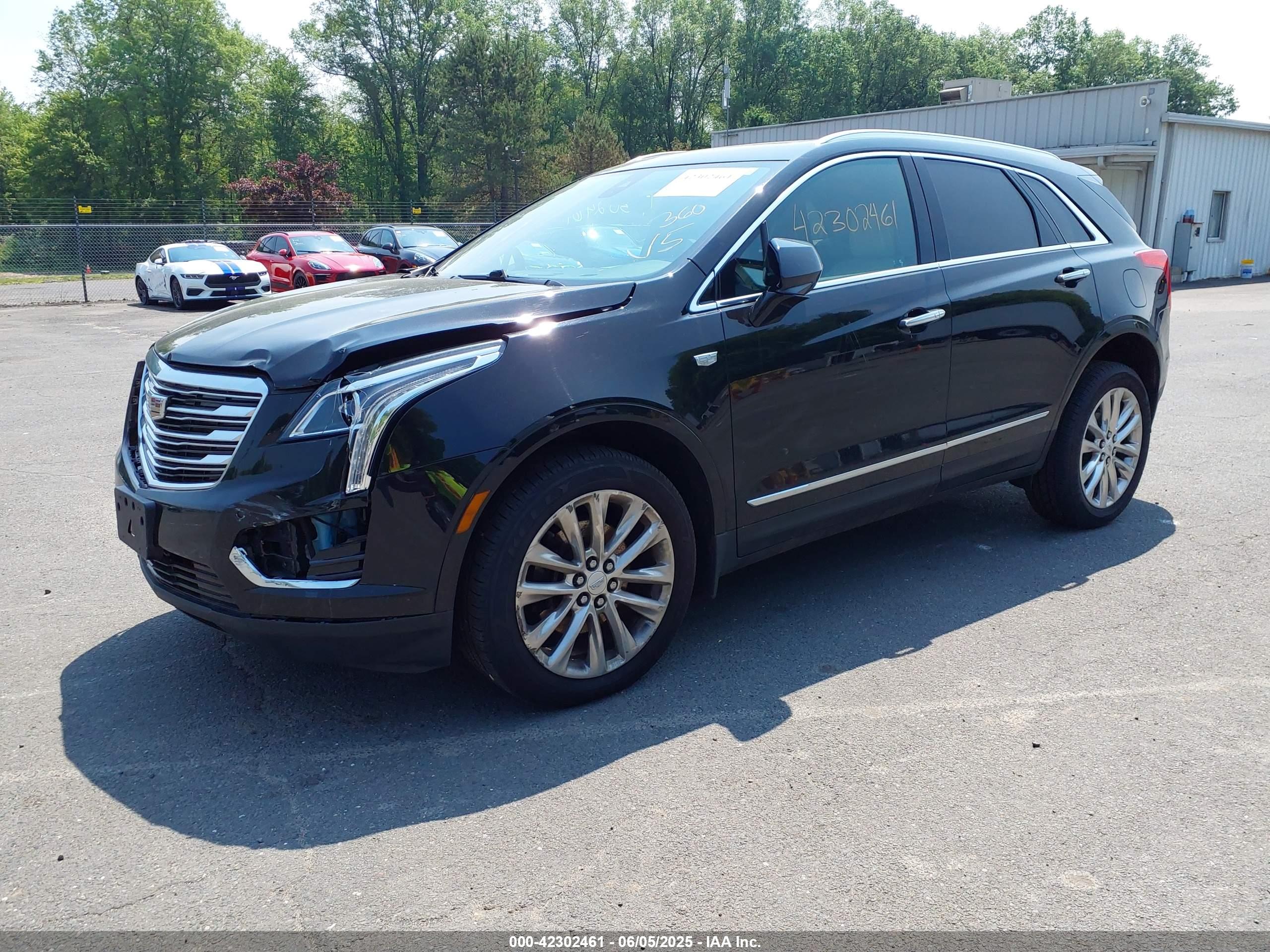 CADILLAC XT5 image 2