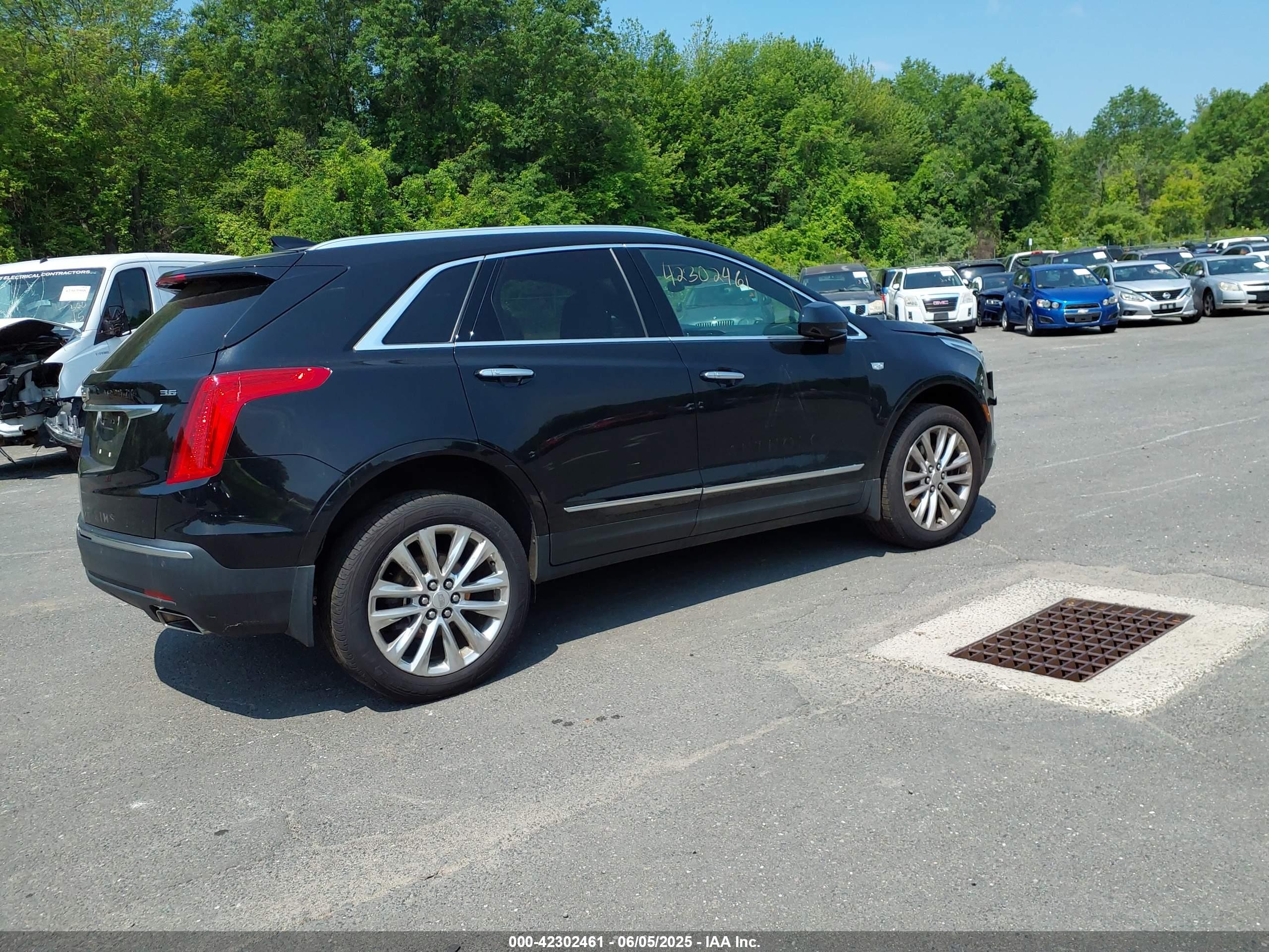 CADILLAC XT5 image 4