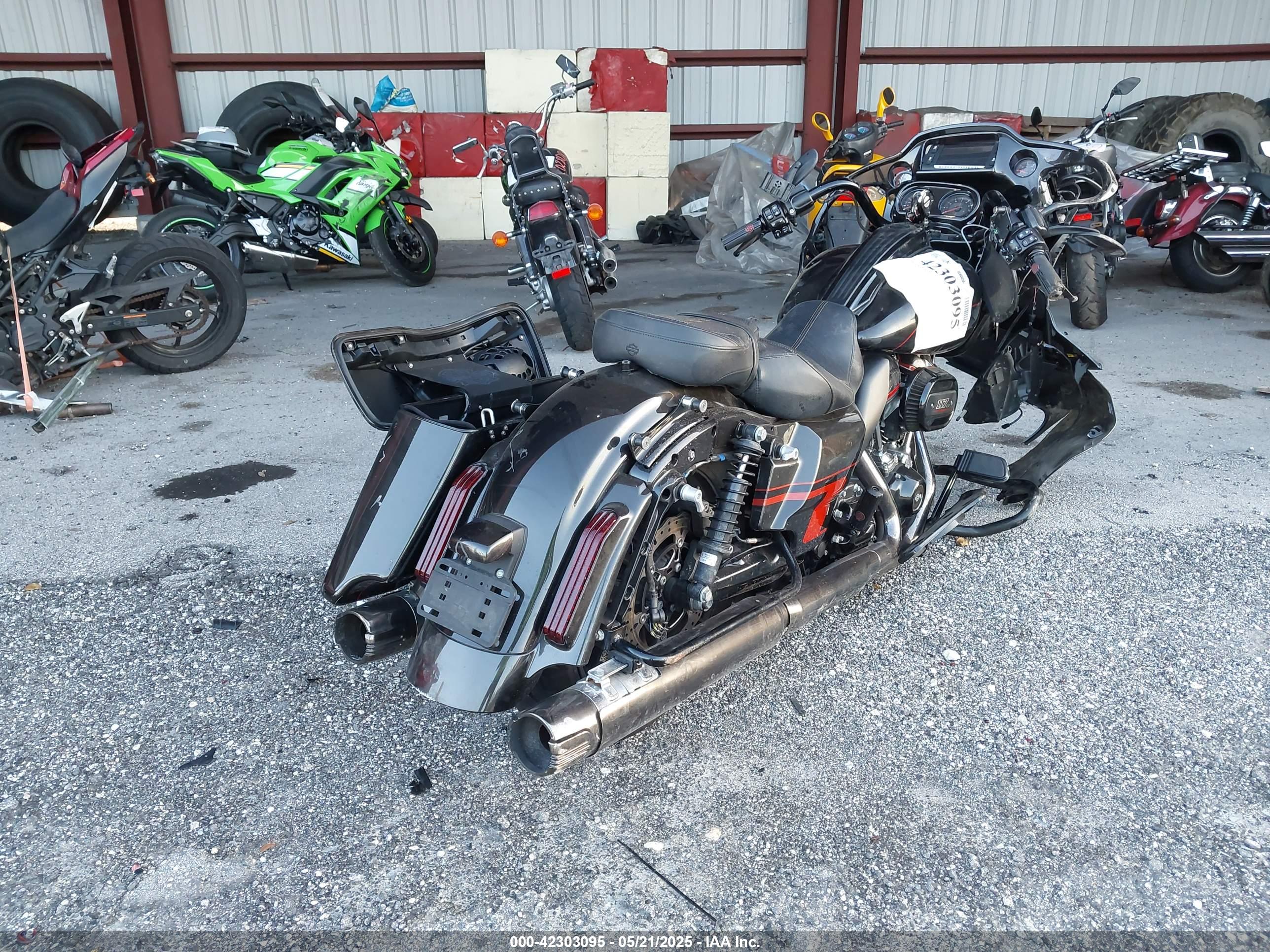 HARLEY-DAVIDSON FLTRXSE image 4