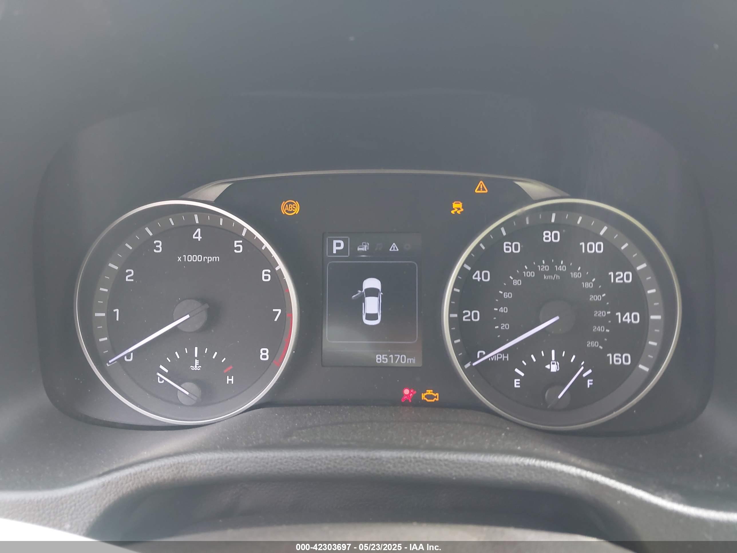 HYUNDAI ELANTRA image 7