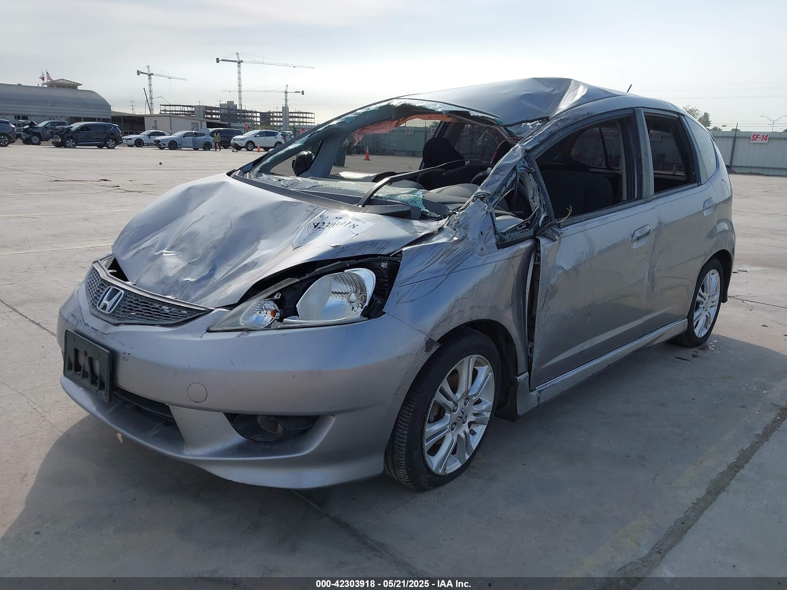 HONDA FIT image 2