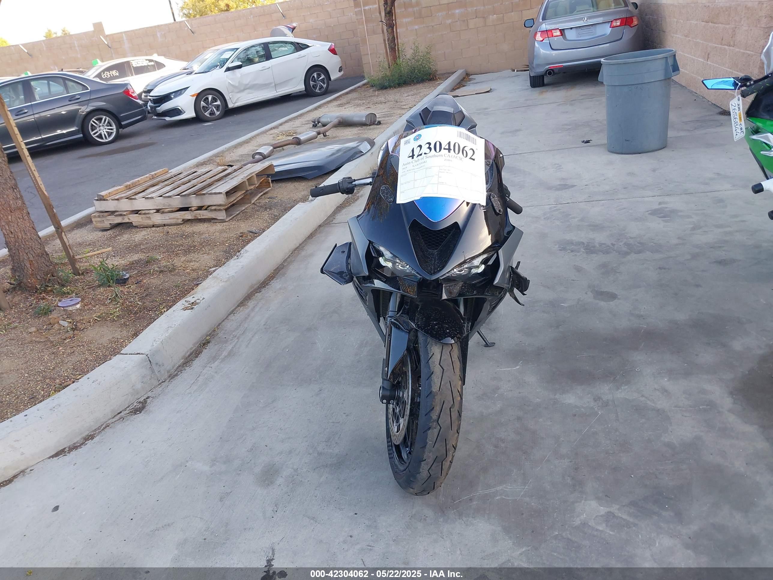 KAWASAKI ZX636 image 5