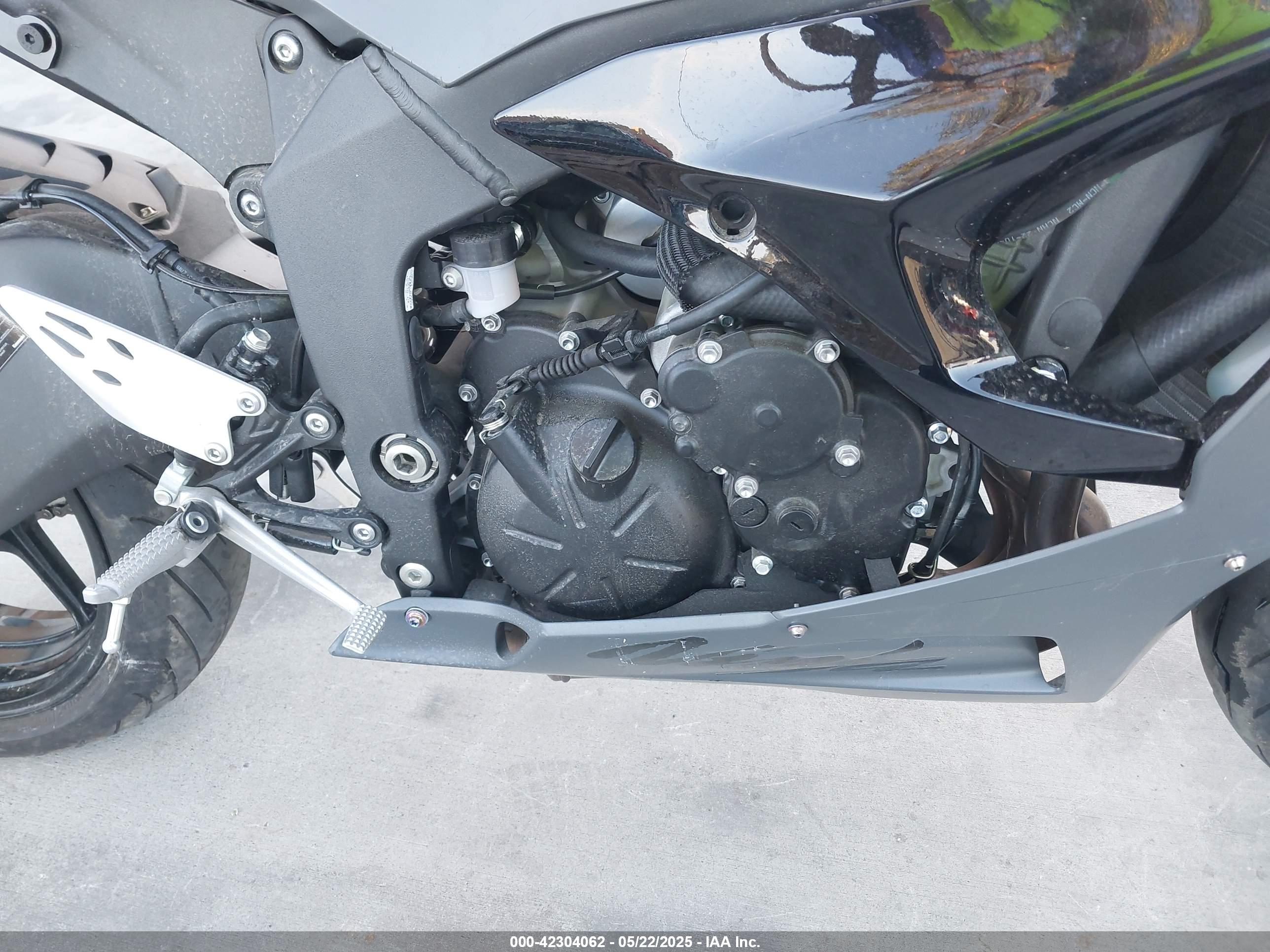 KAWASAKI ZX636 image 8