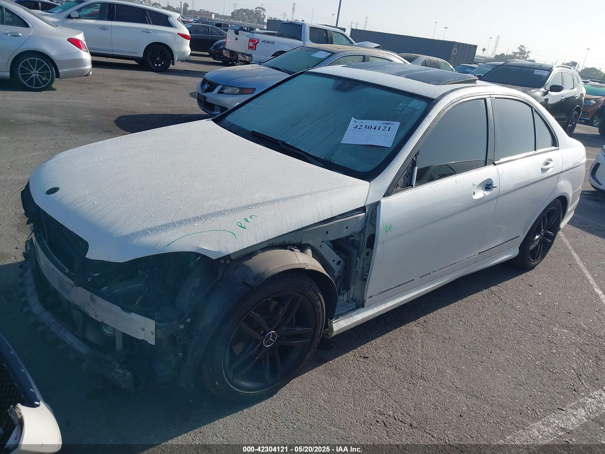 MERCEDES-BENZ C image 2