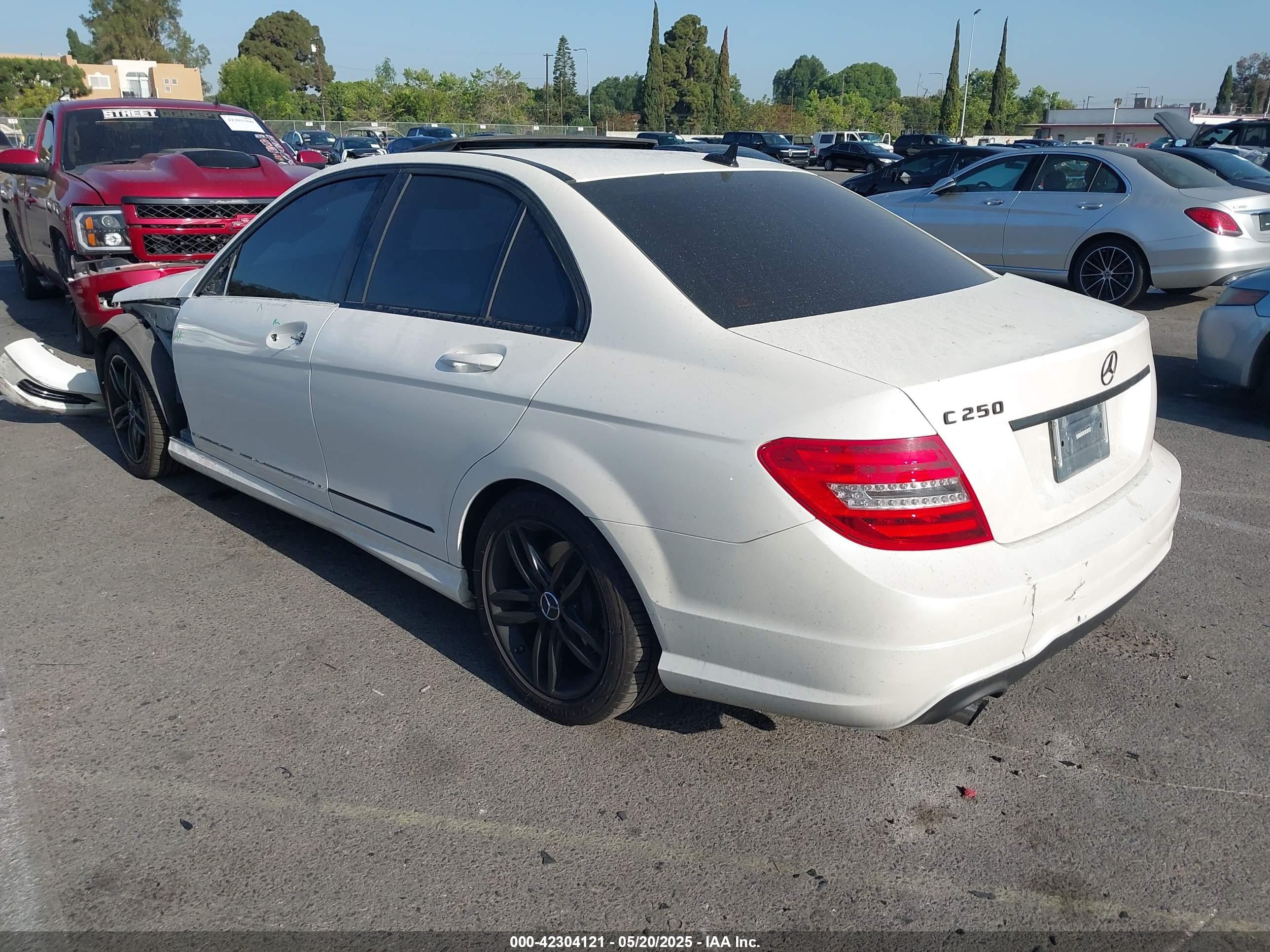 MERCEDES-BENZ C image 3