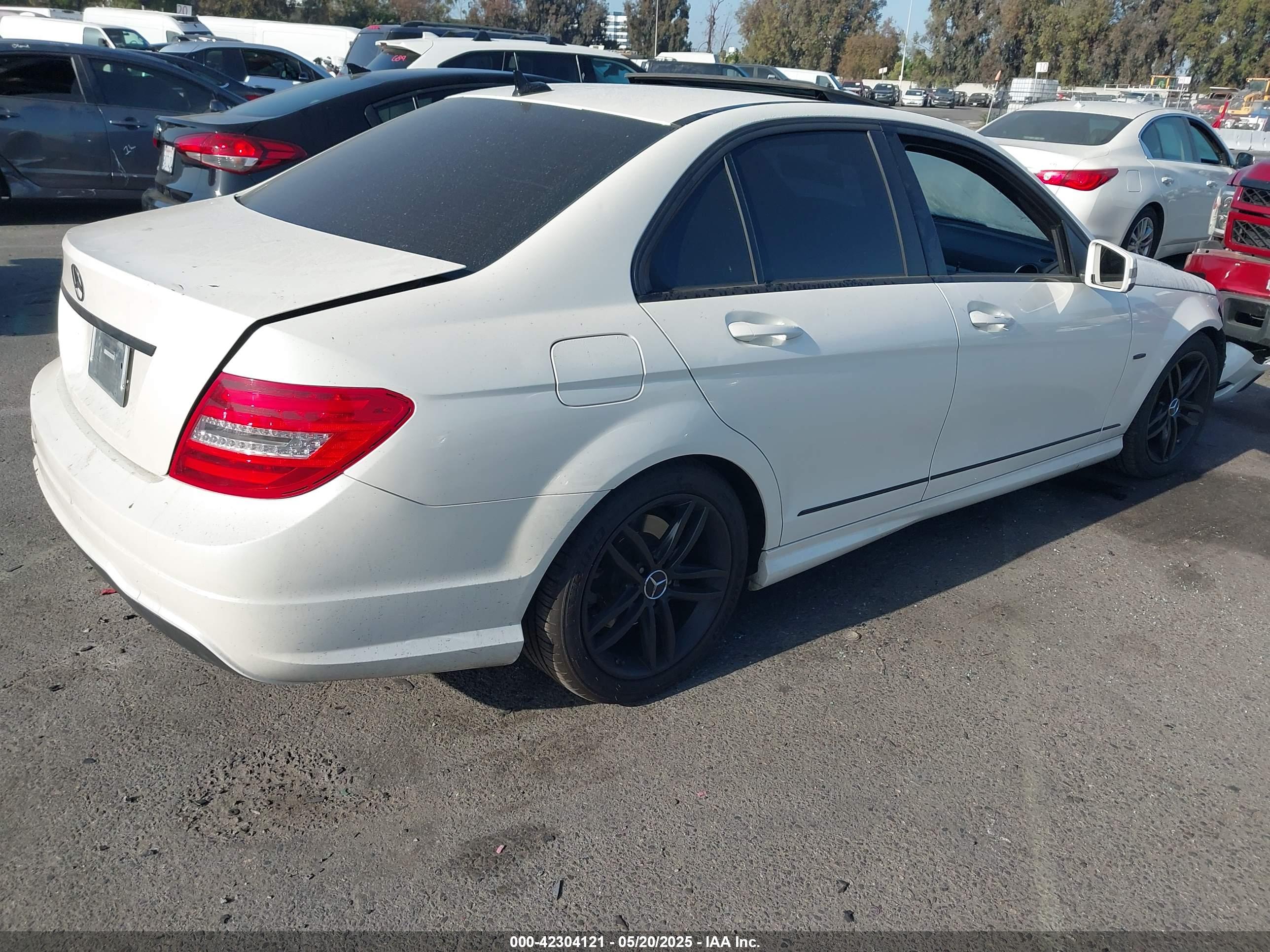 MERCEDES-BENZ C image 4
