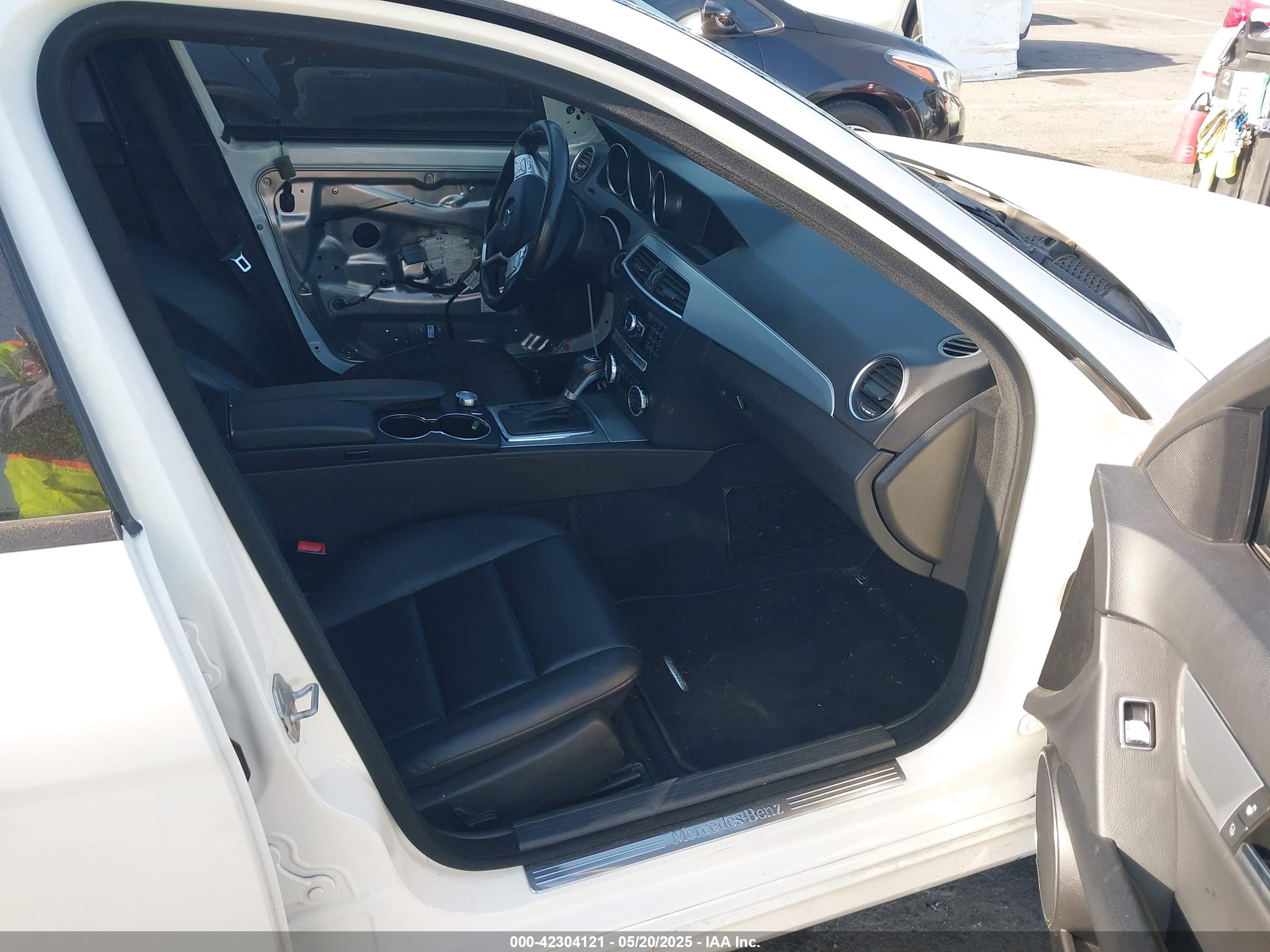 MERCEDES-BENZ C image 5