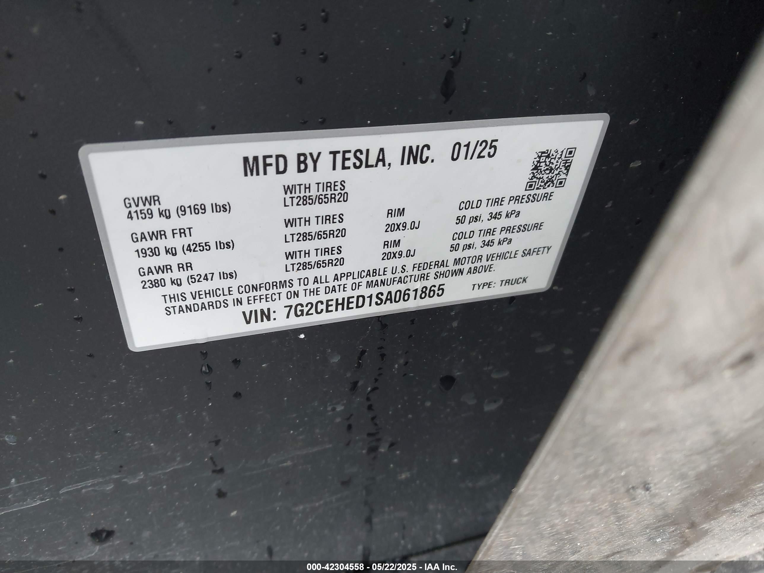 TESLA CYBERTRUCK image 9