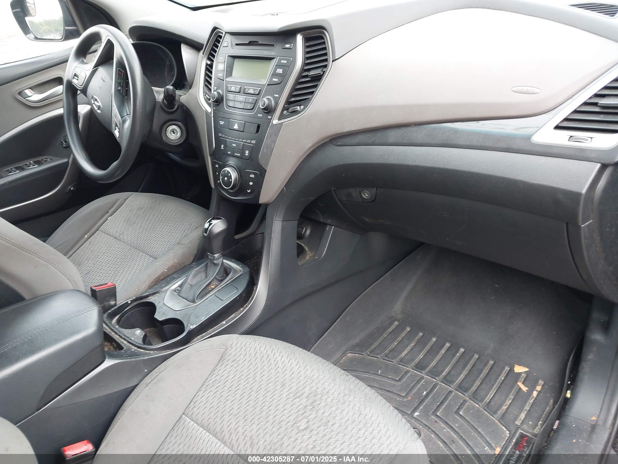HYUNDAI SANTA image 5