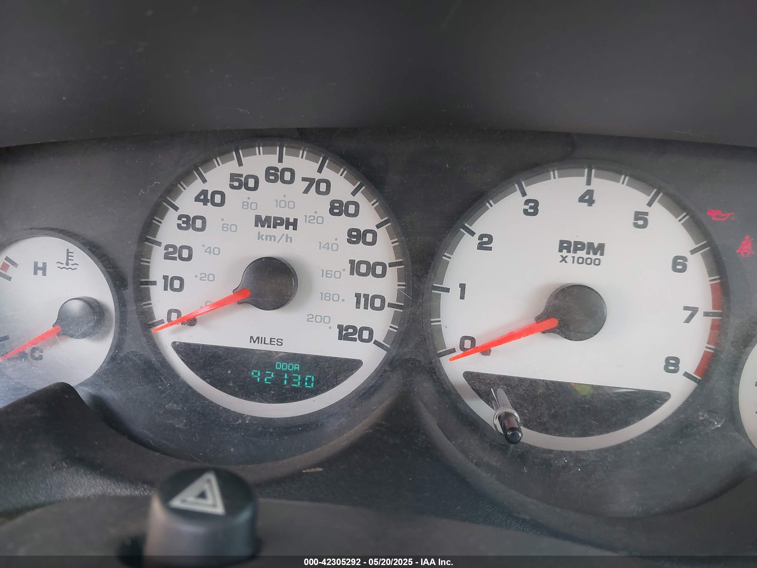 DODGE NEON image 7