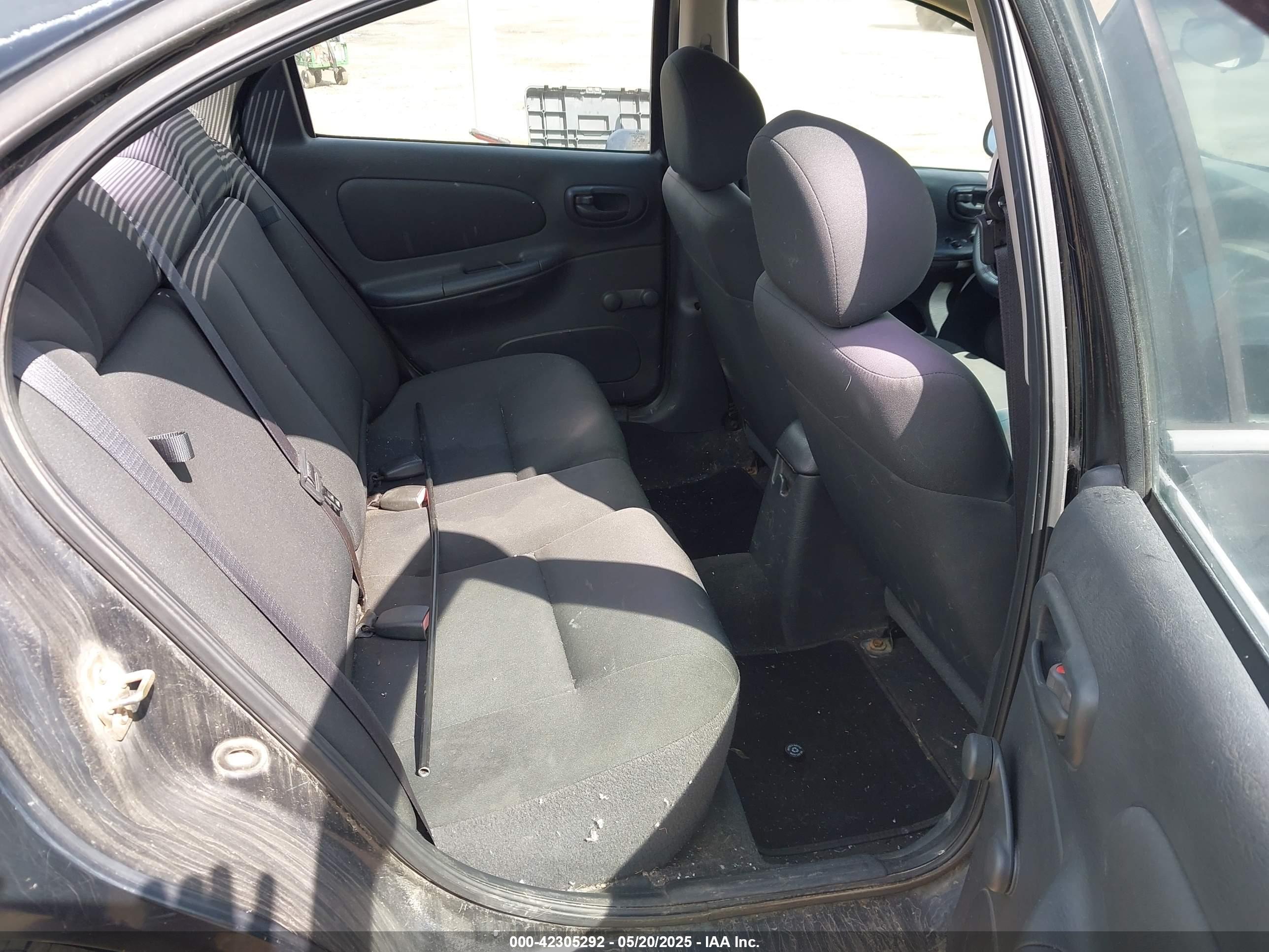 DODGE NEON image 8