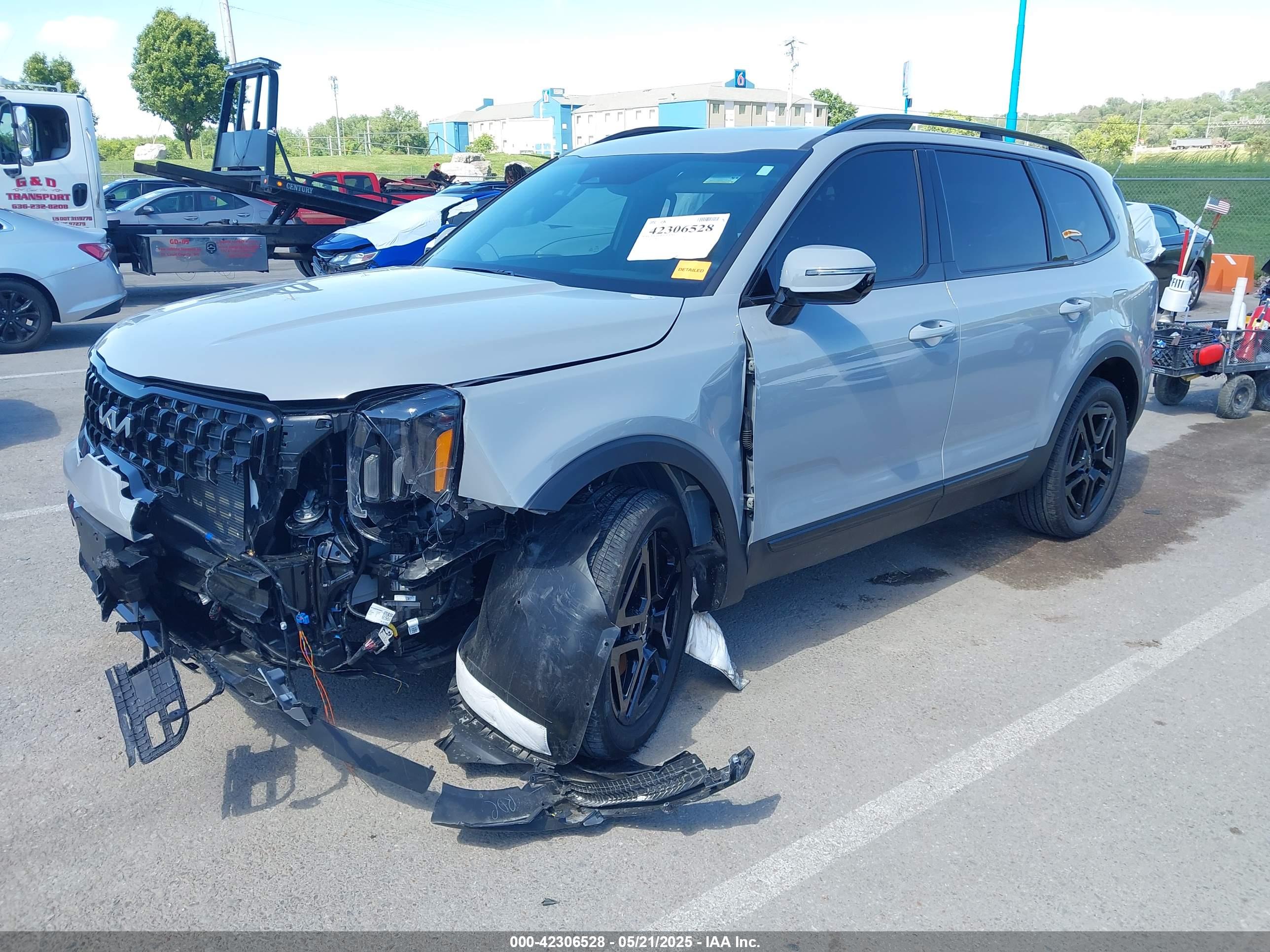 KIA TELLURIDE image 2