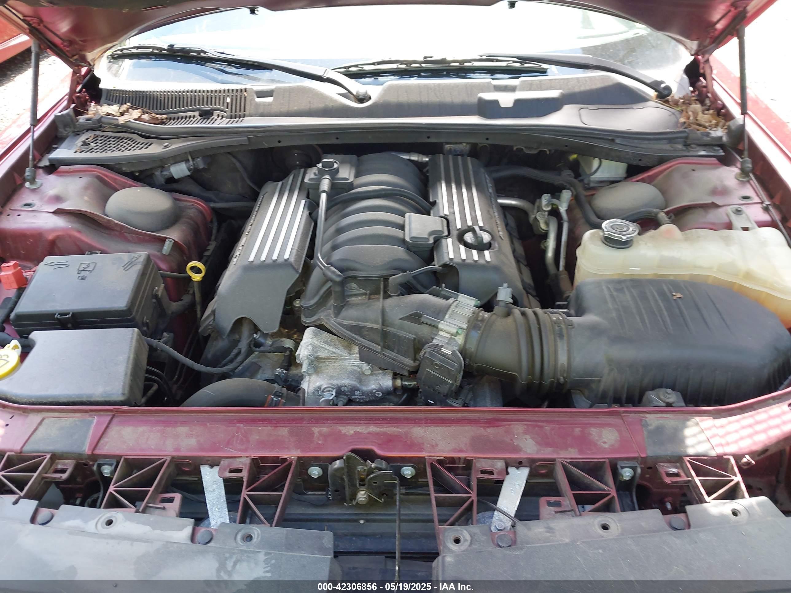 DODGE CHALLENGER image 10