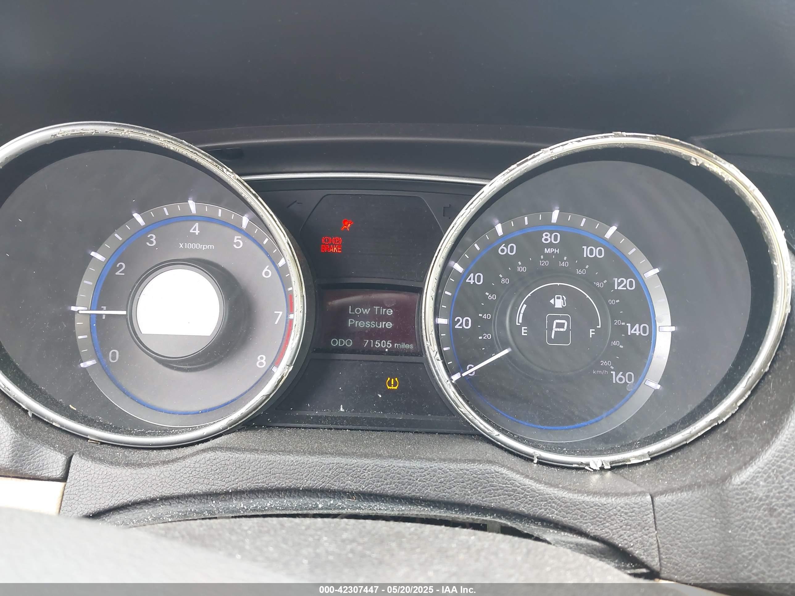 HYUNDAI SONATA image 7