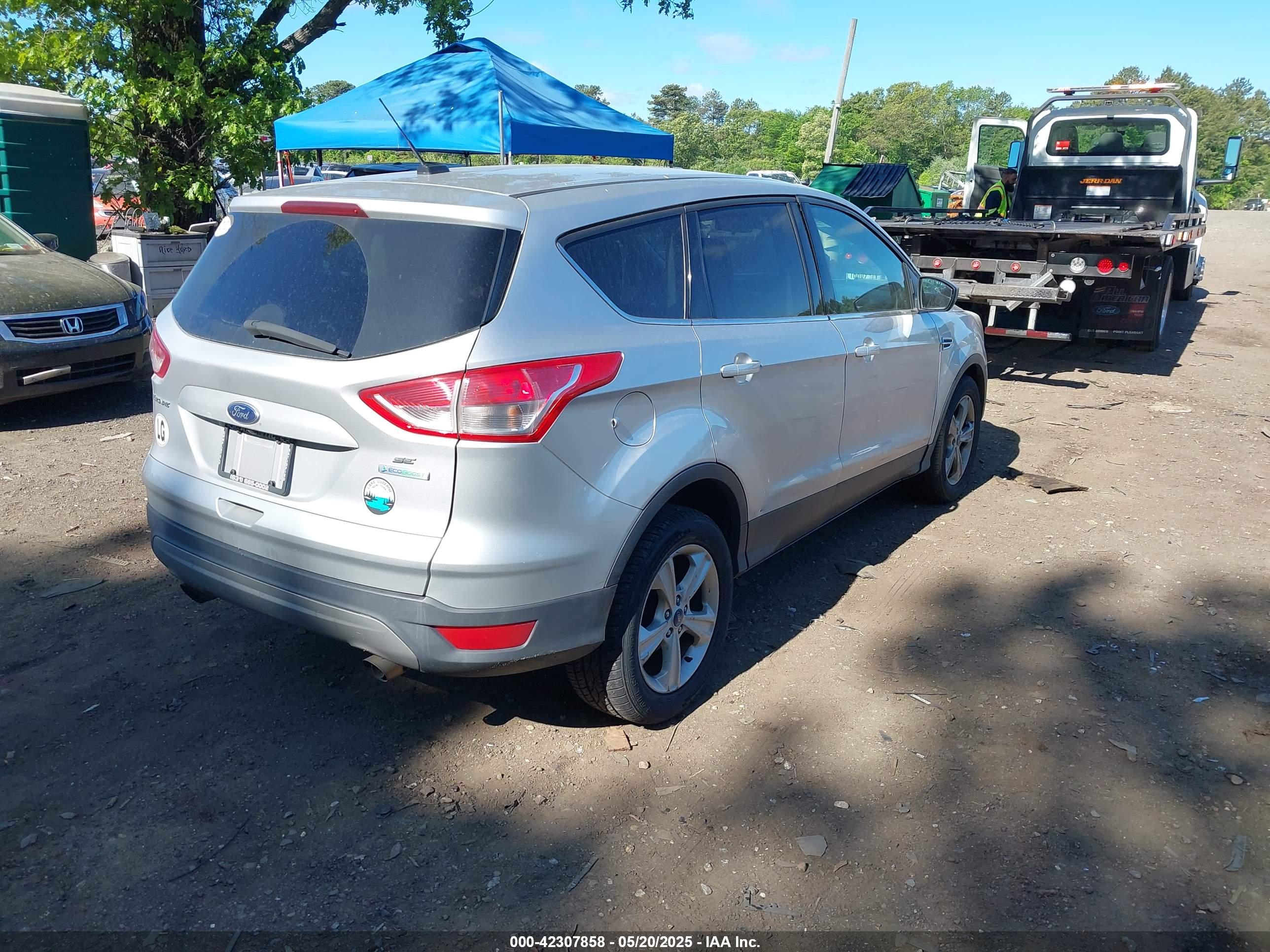 FORD ESCAPE image 4
