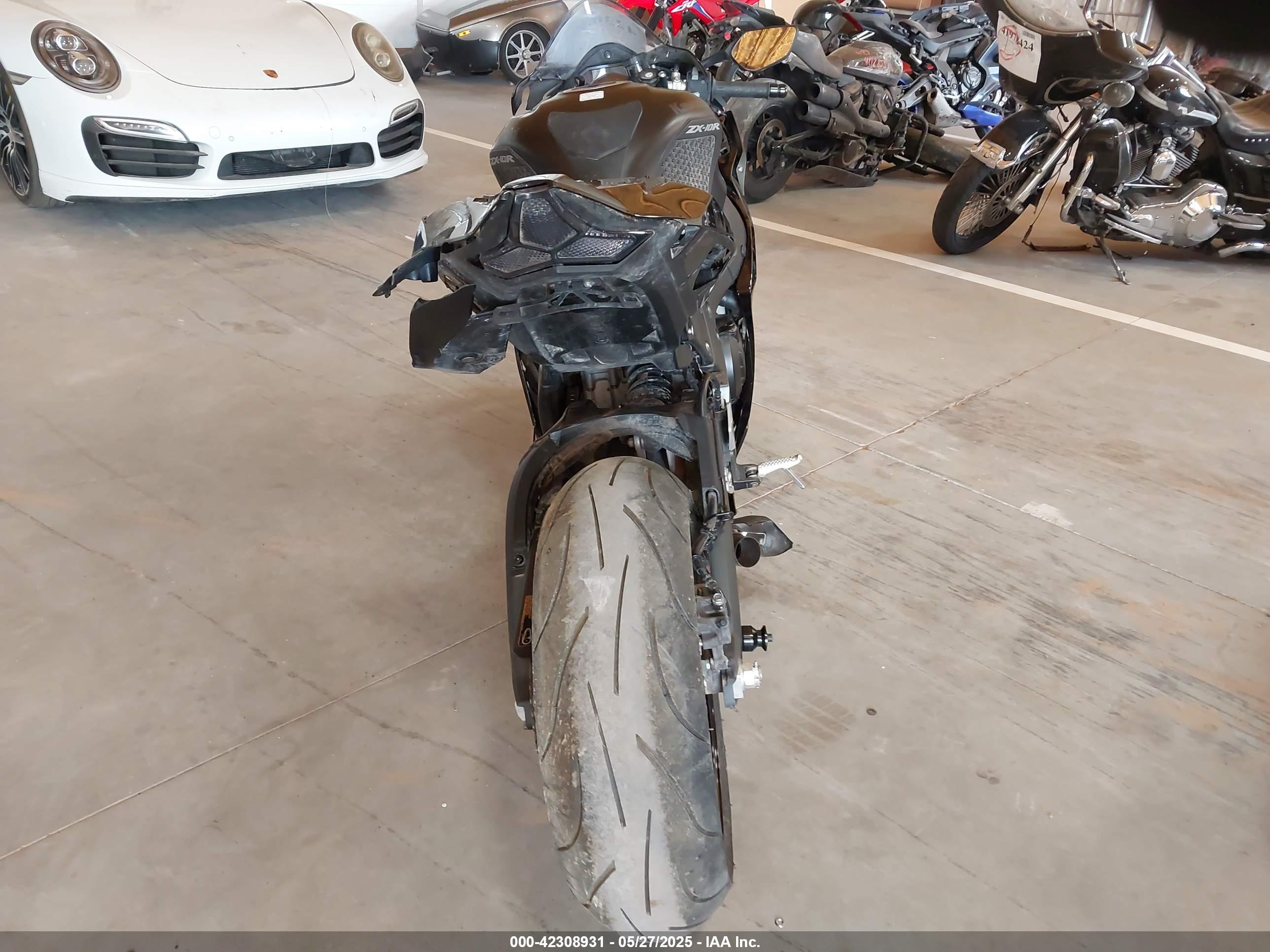 KAWASAKI ZX1002 image 6