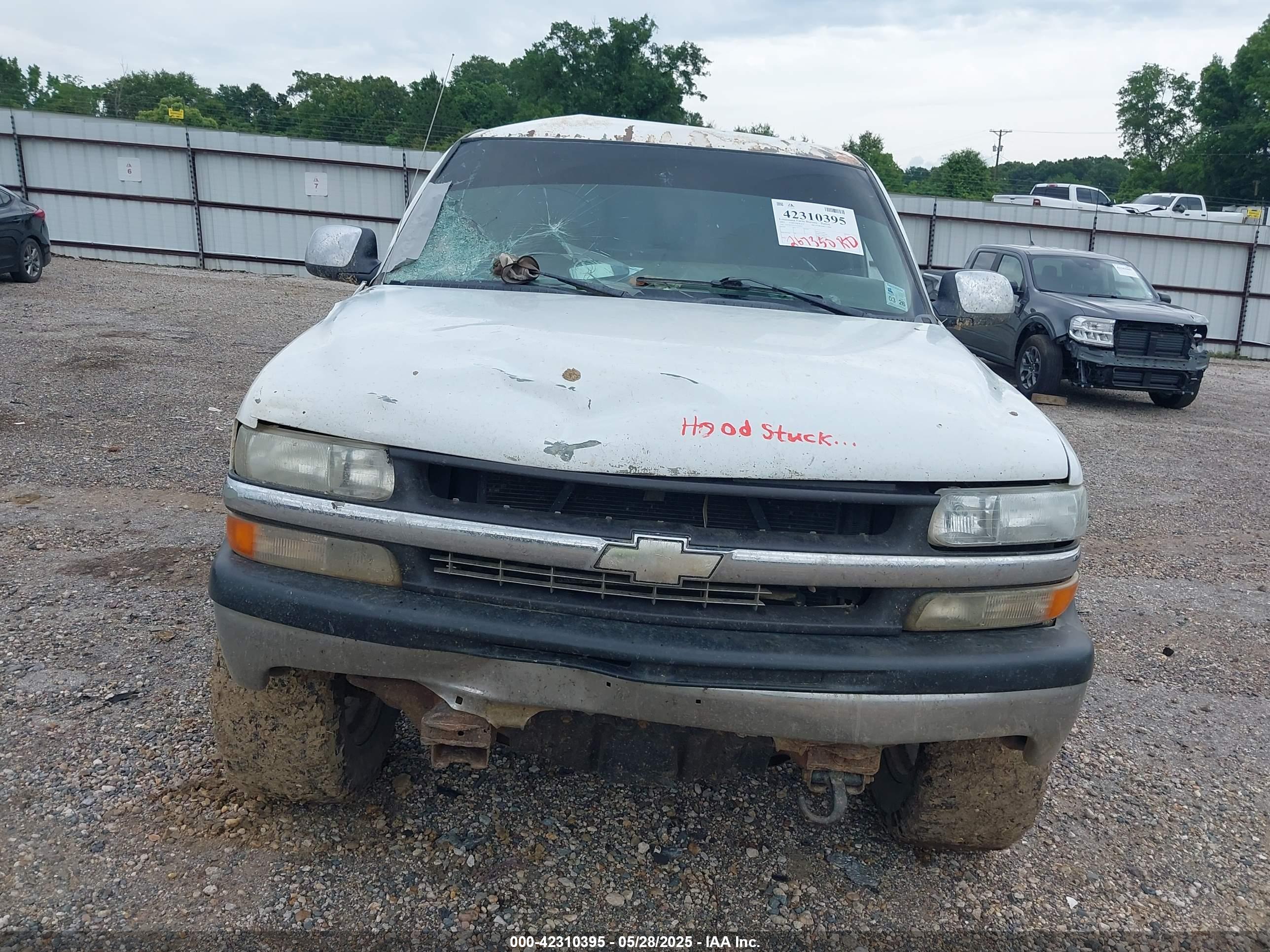CHEVROLET SILVERADO image 10
