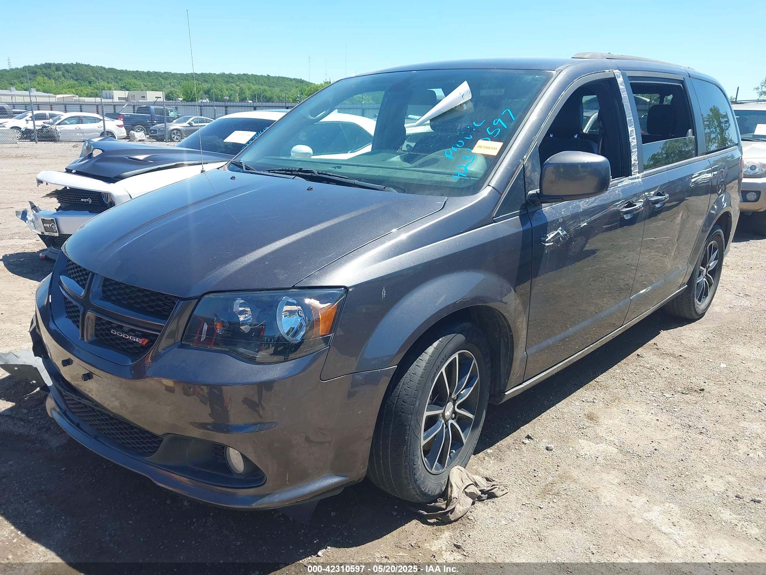 DODGE GRAND image 2