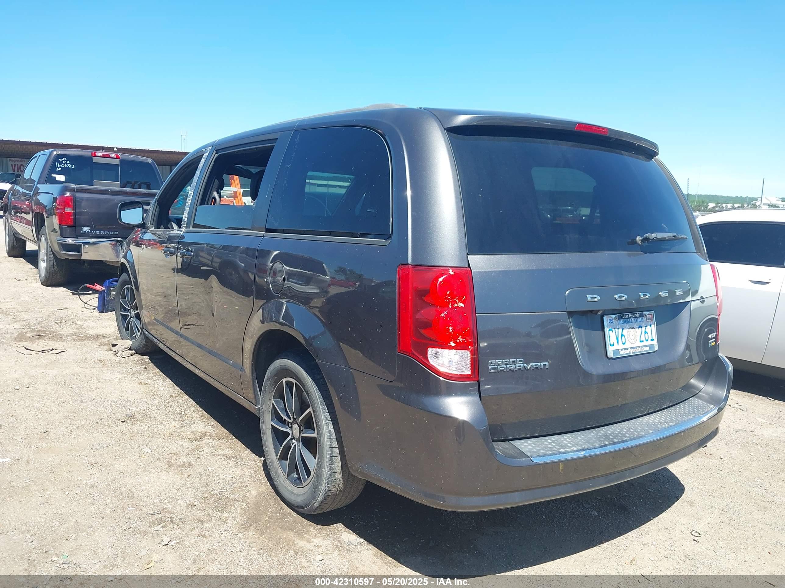 DODGE GRAND image 3