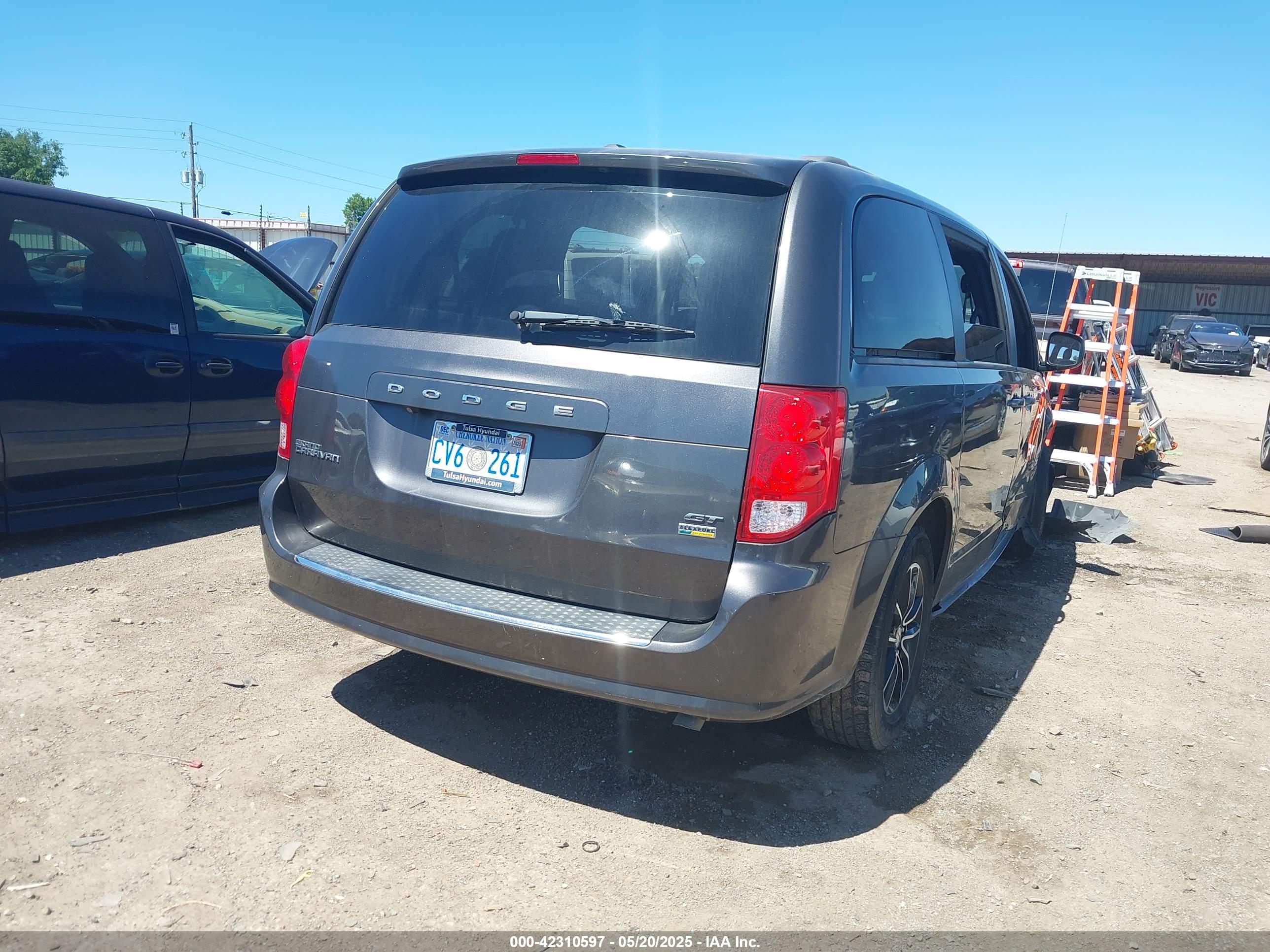DODGE GRAND image 4