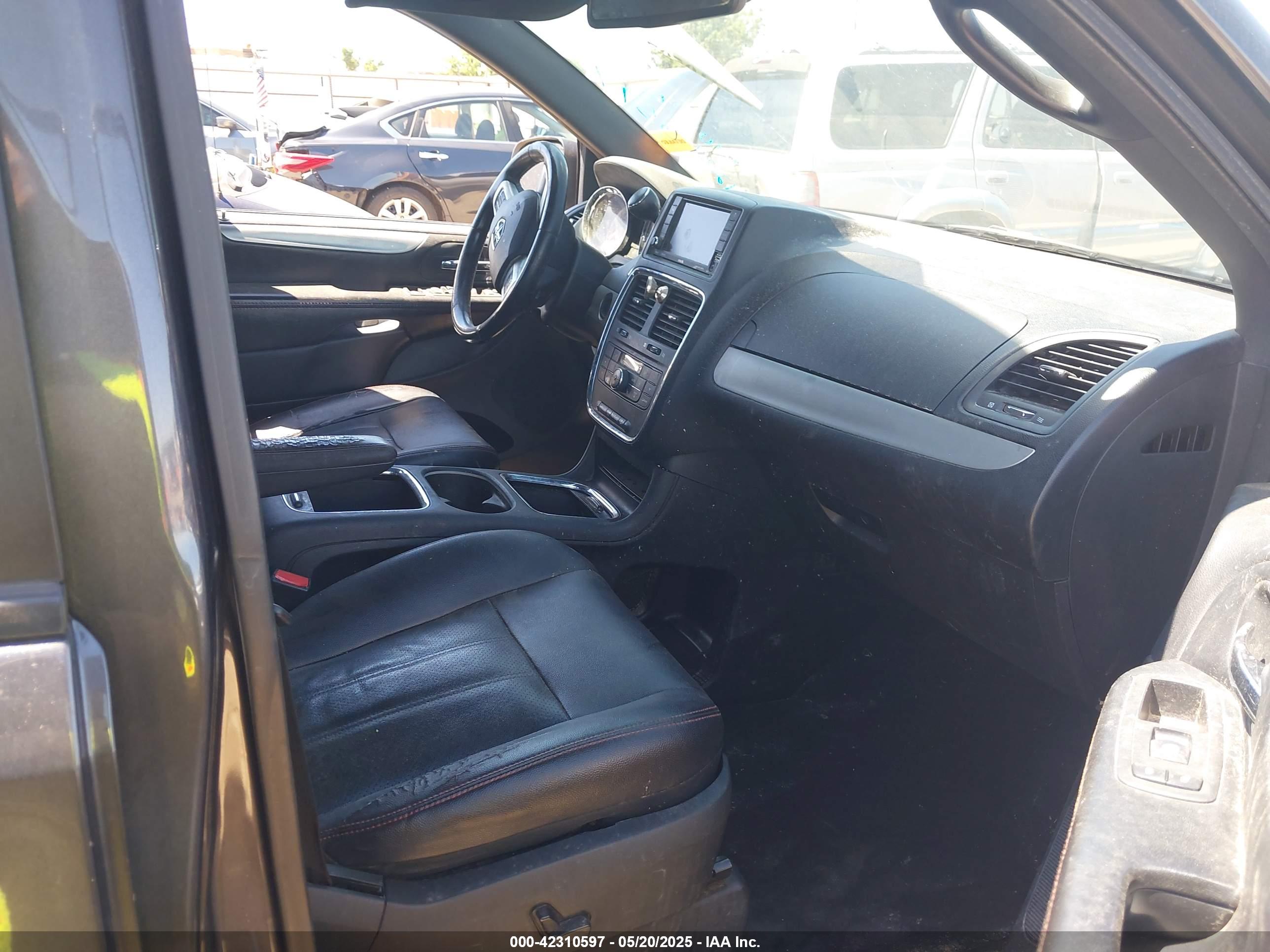 DODGE GRAND image 5