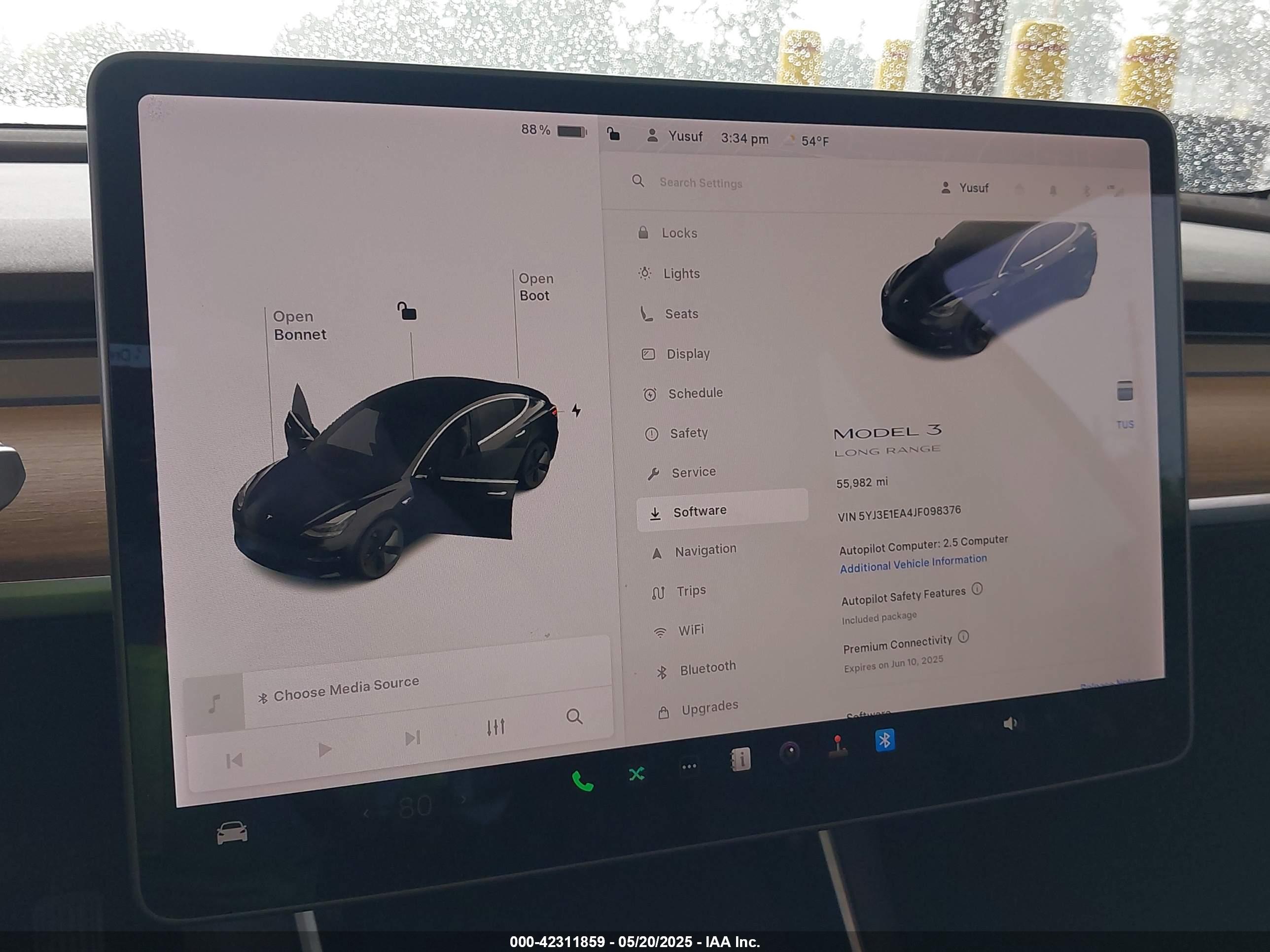 TESLA MODEL image 7