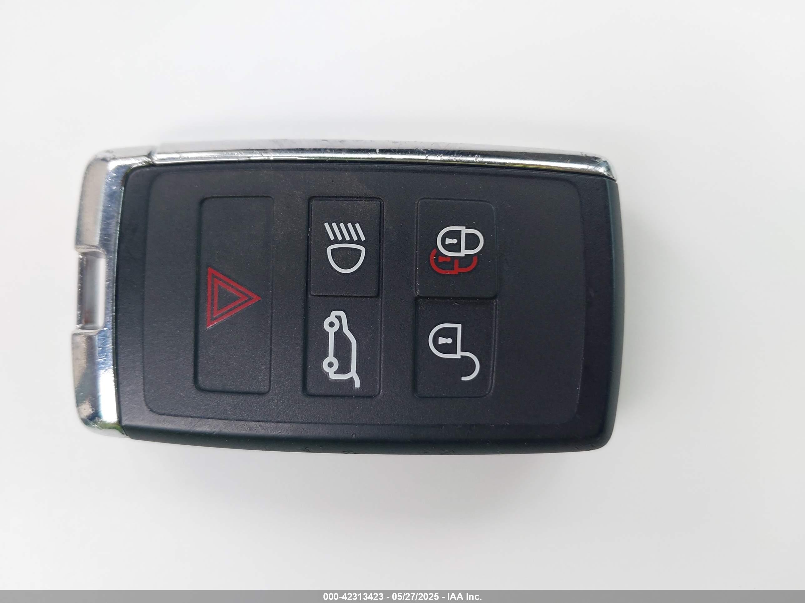 LAND ROVER image 11