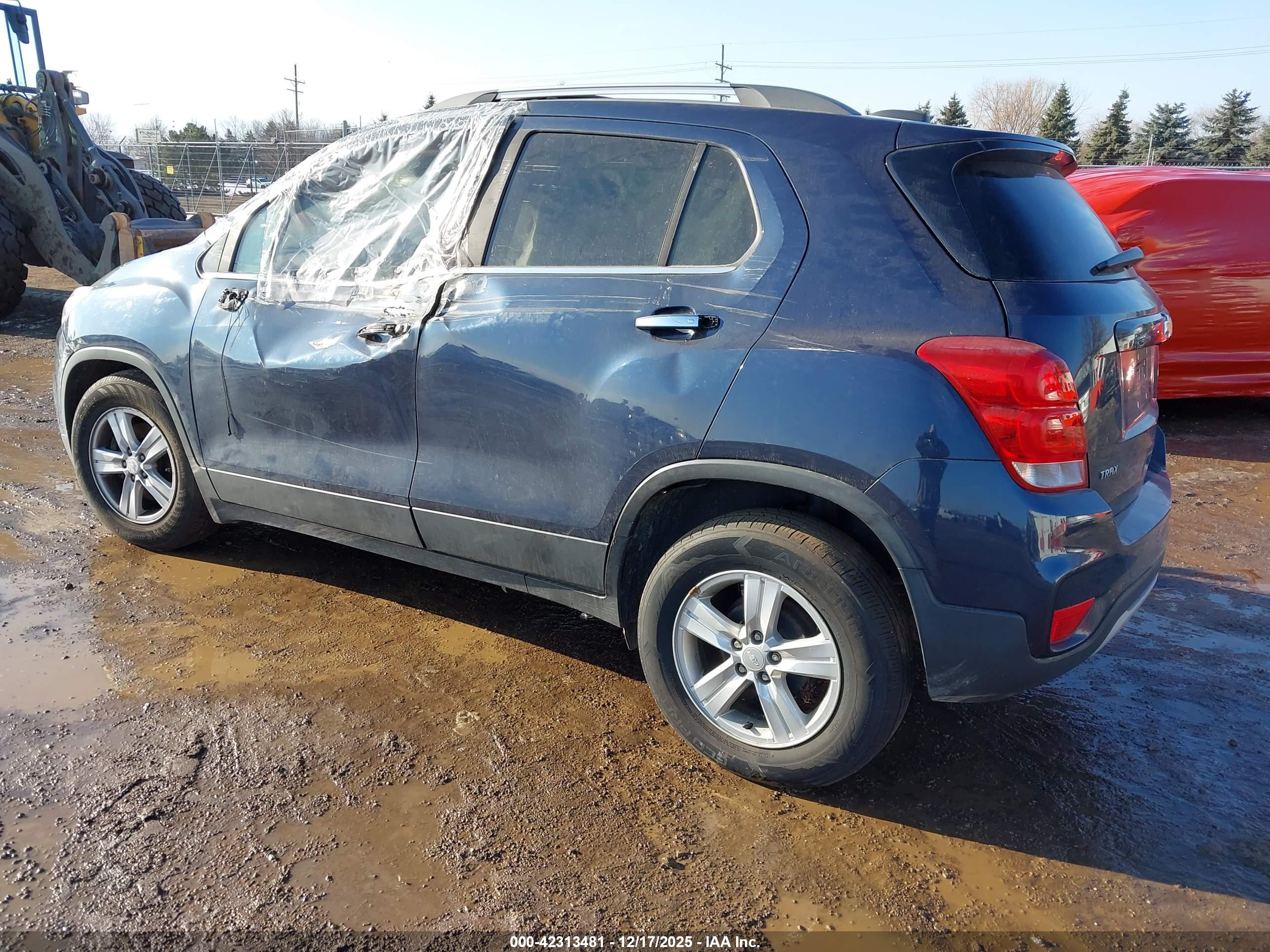 CHEVROLET TRAX image 3