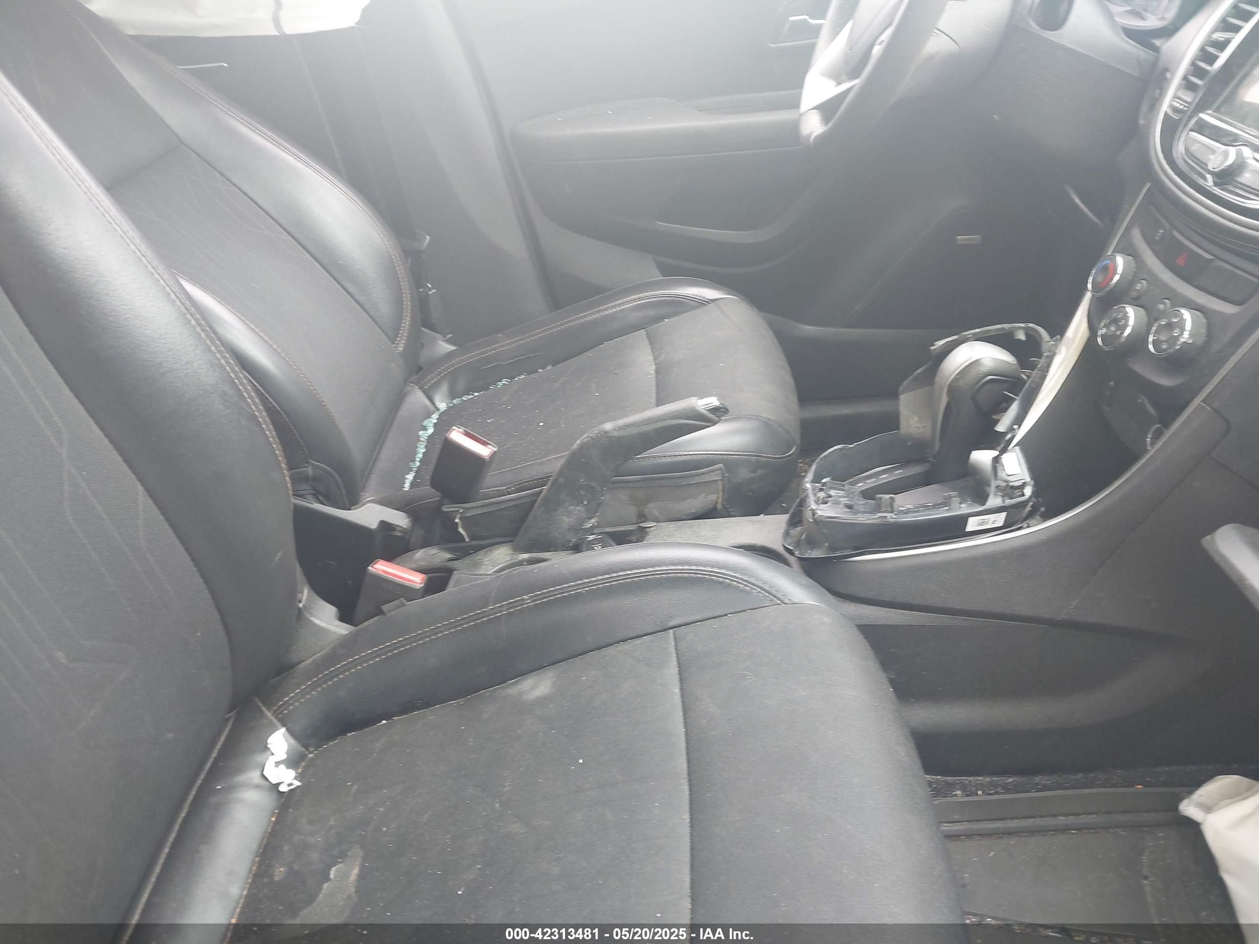 CHEVROLET TRAX image 5