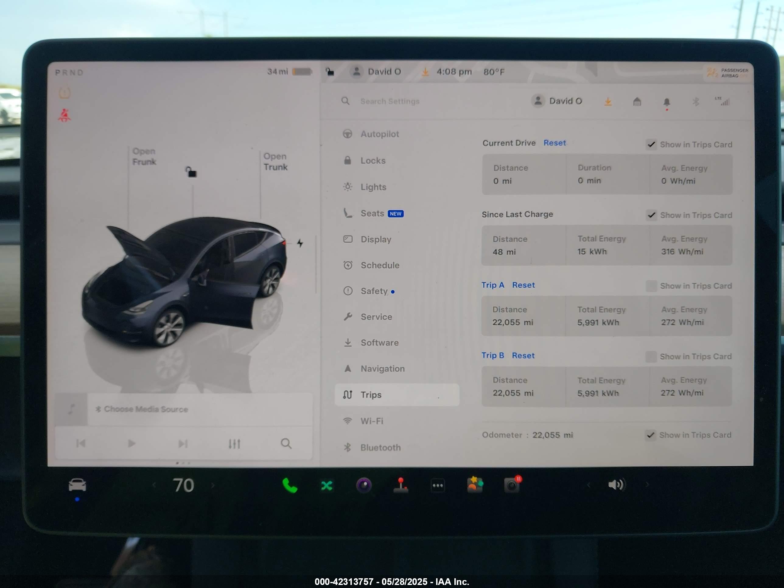 TESLA MODEL image 7