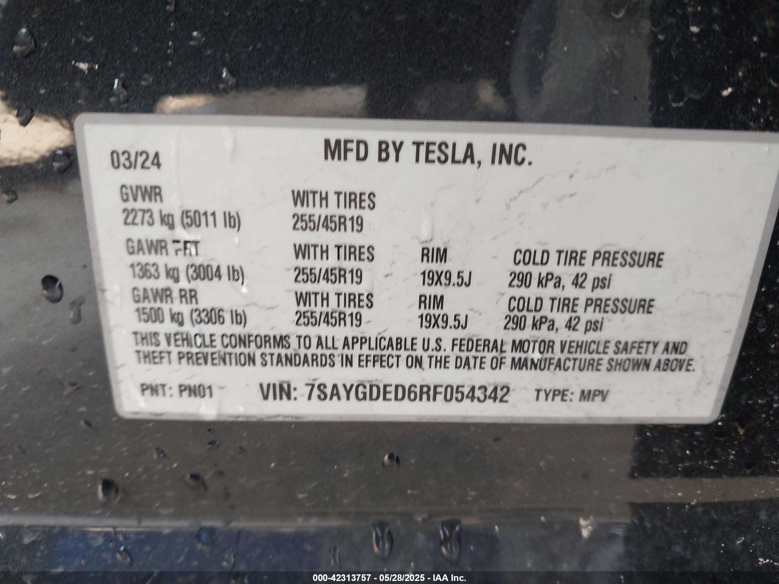TESLA MODEL image 9