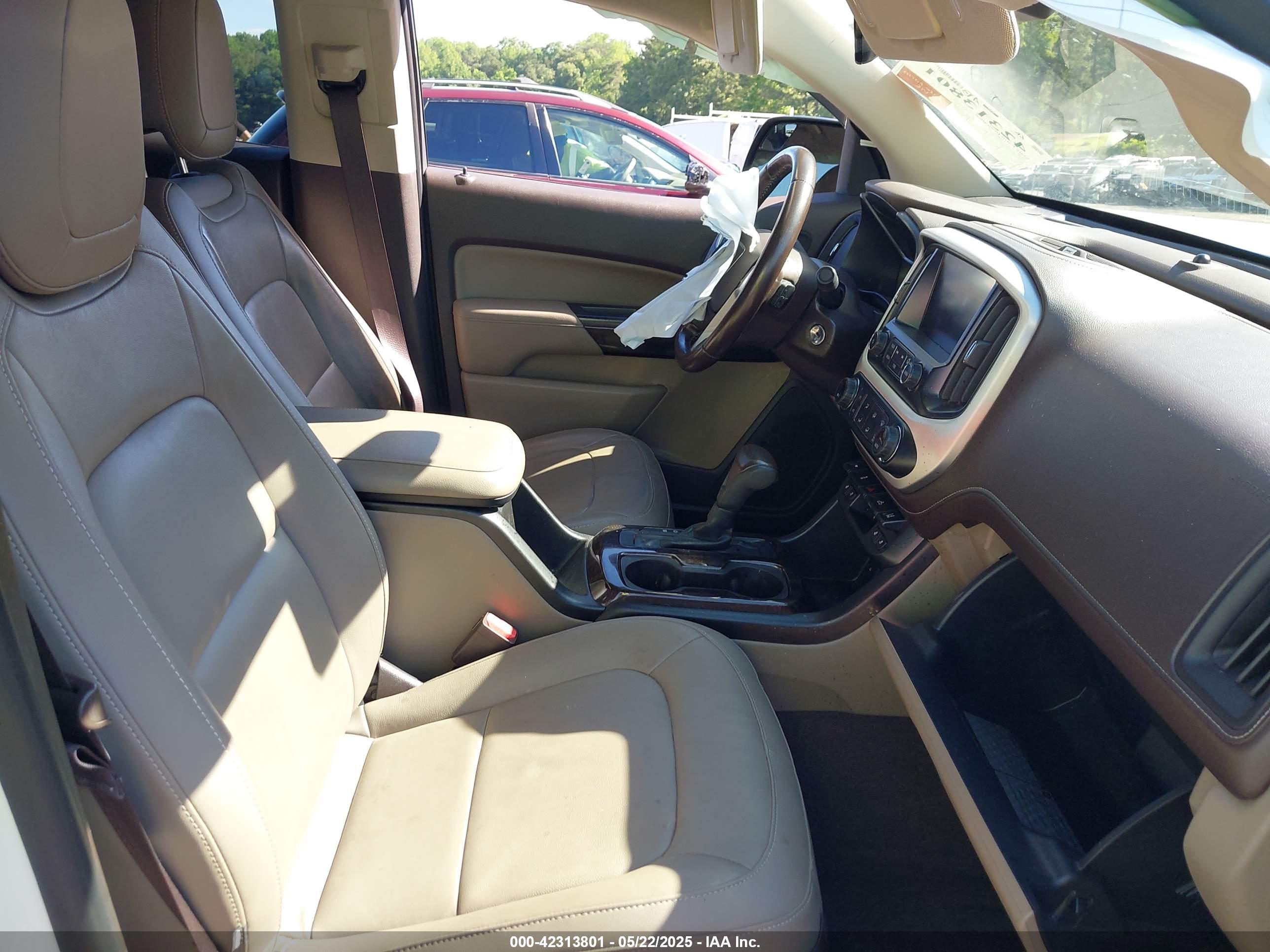GMC CANYON image 5