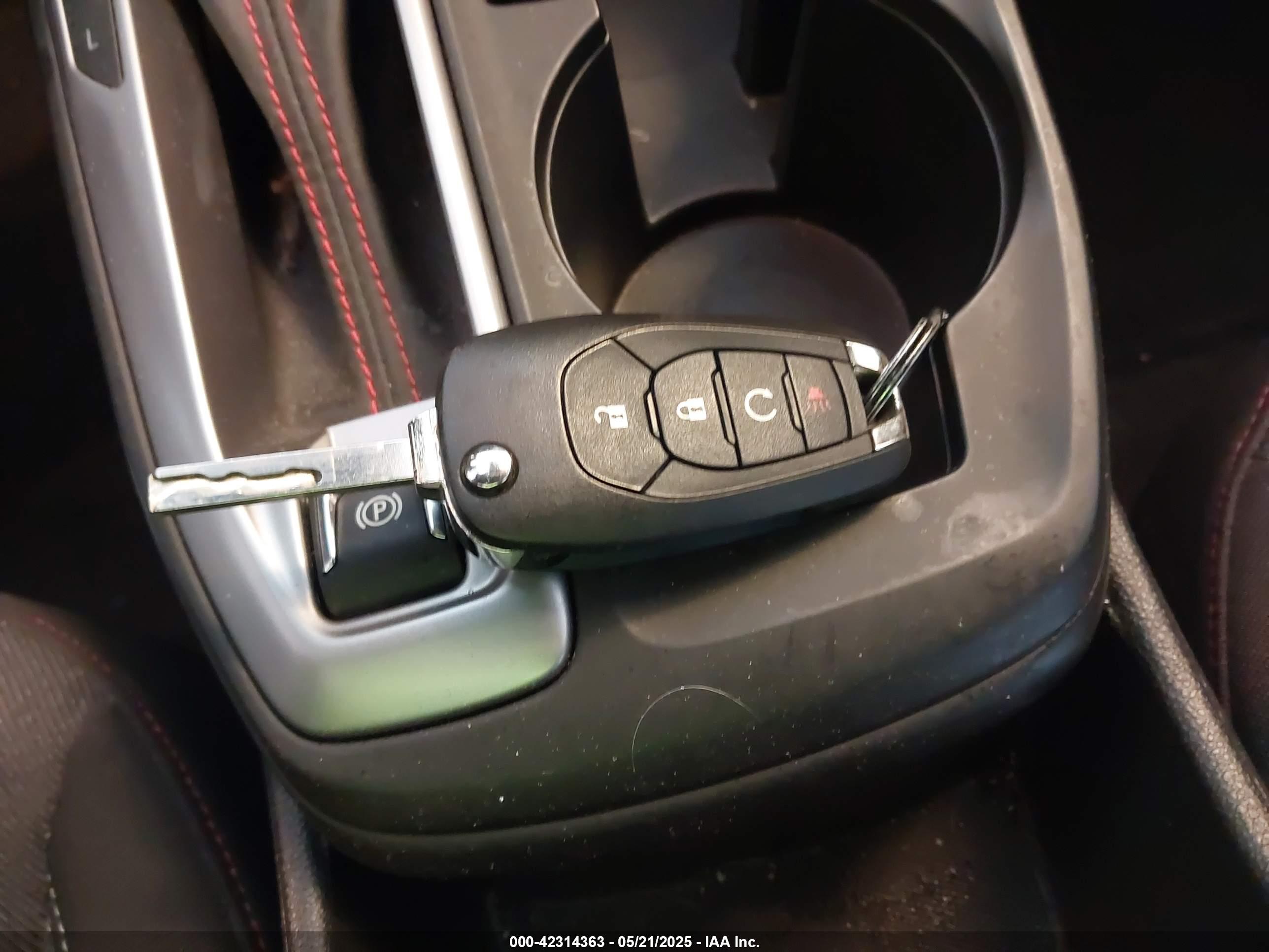 CHEVROLET TRAX image 11