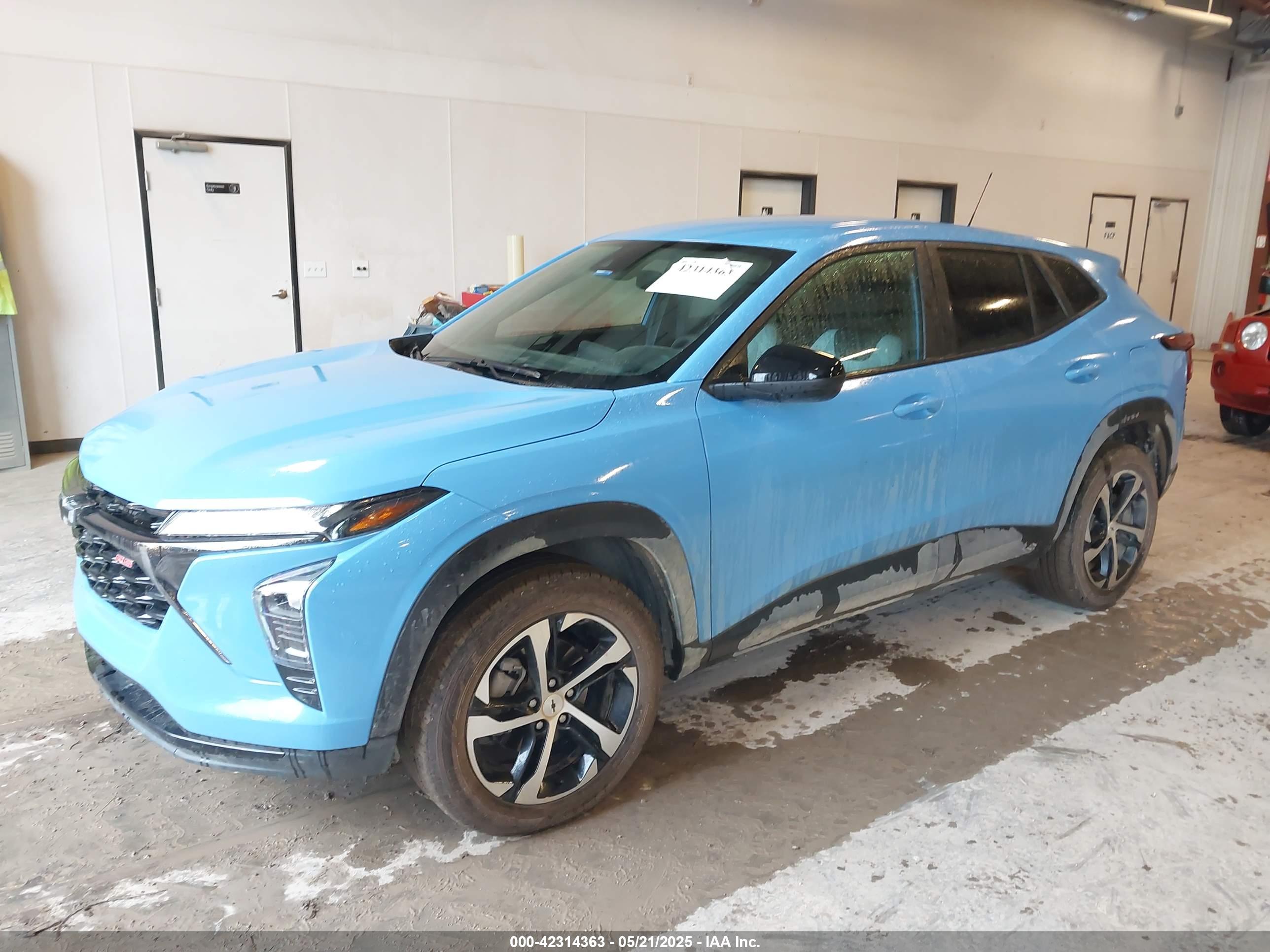 CHEVROLET TRAX image 2