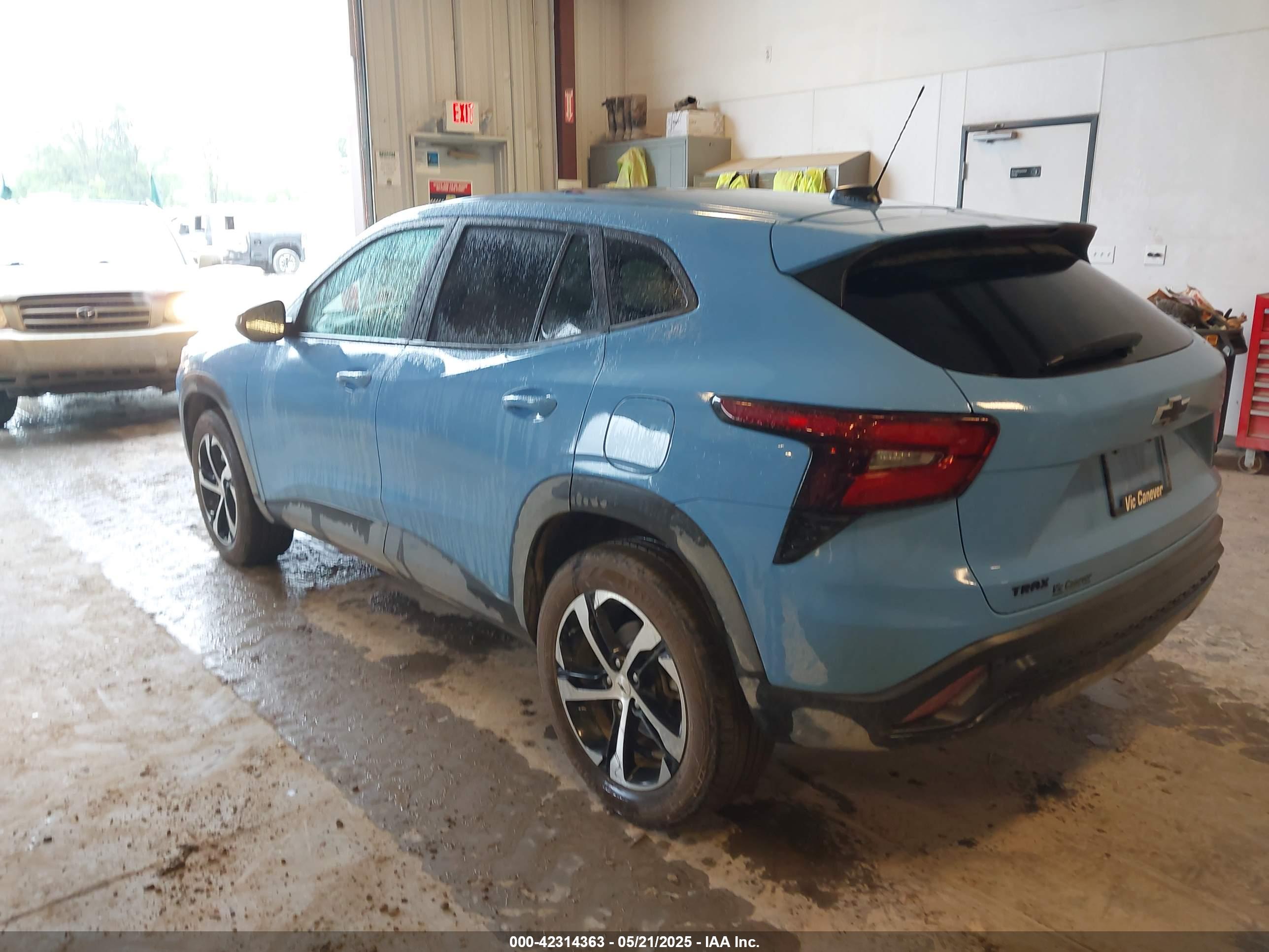 CHEVROLET TRAX image 3