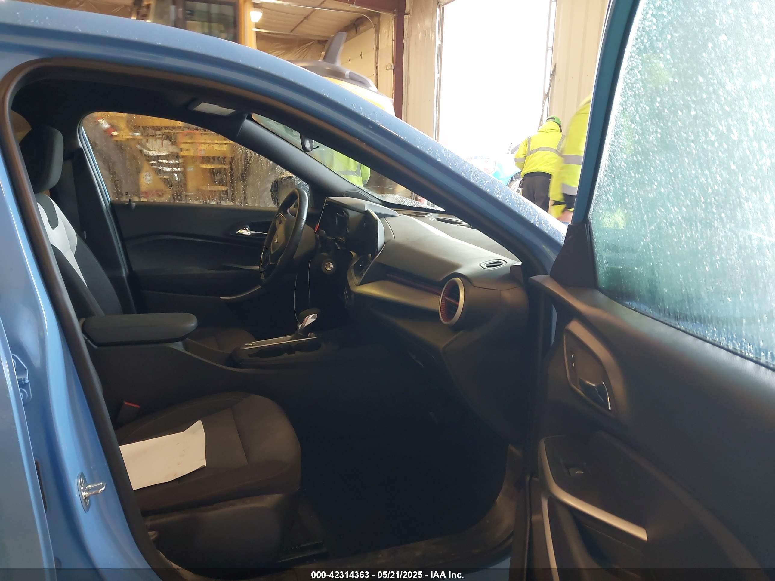 CHEVROLET TRAX image 5