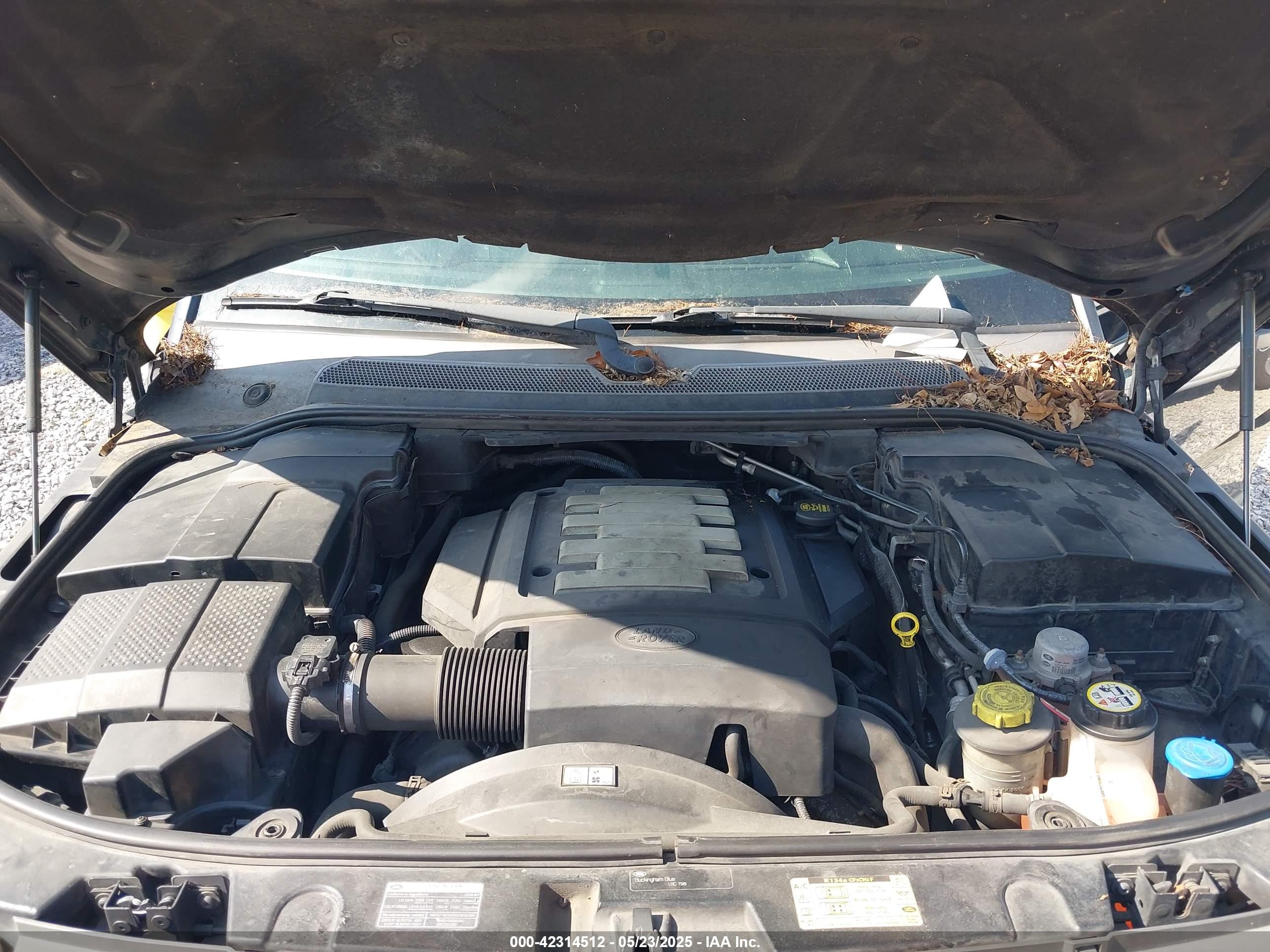 LAND ROVER image 10