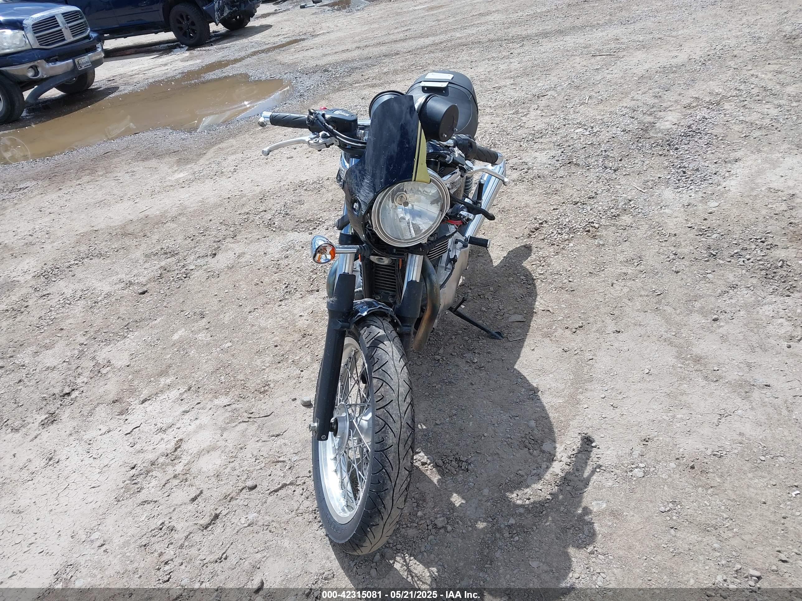 TRIUMPH MOTORCYCLE image 5