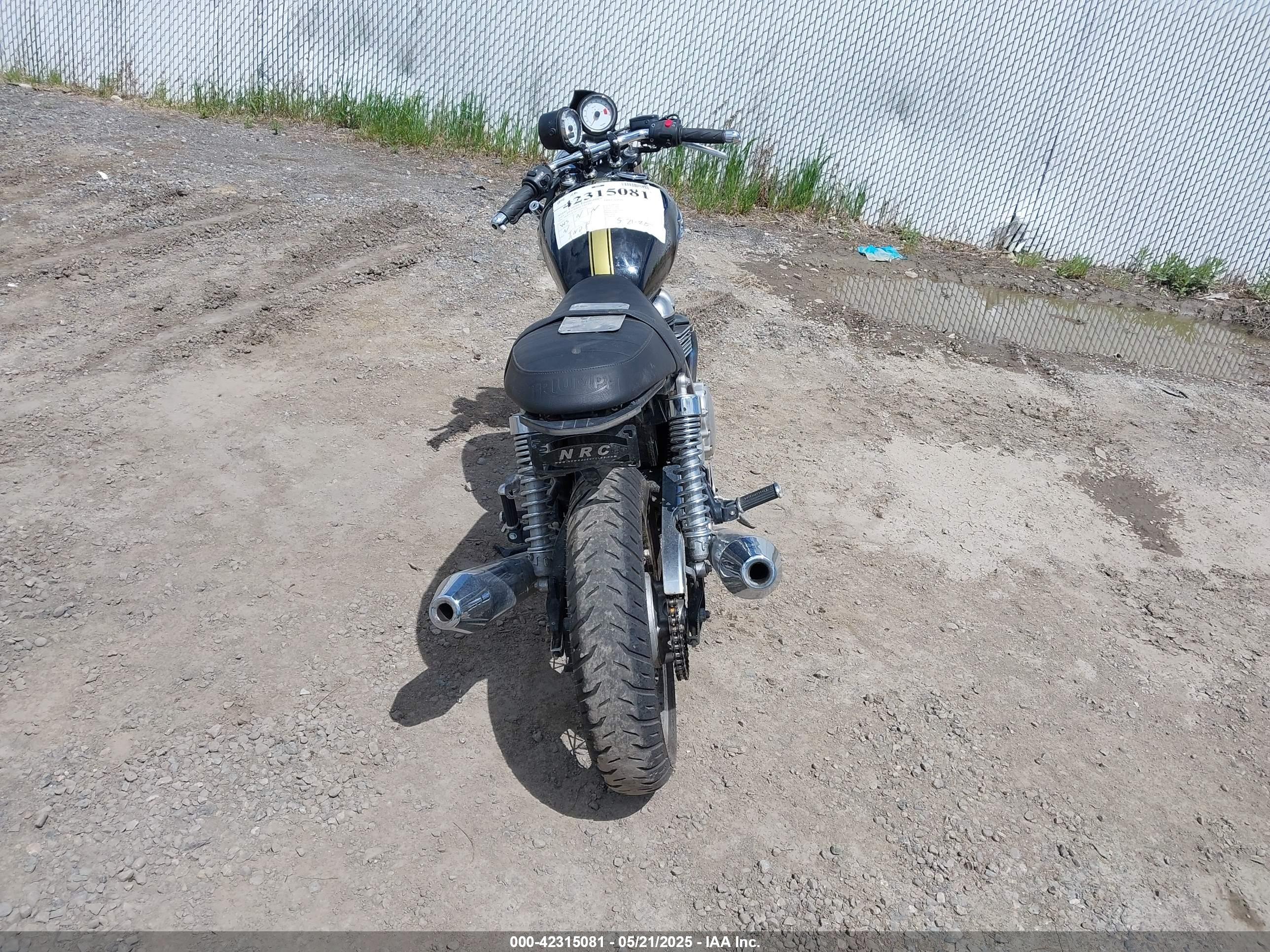 TRIUMPH MOTORCYCLE image 6