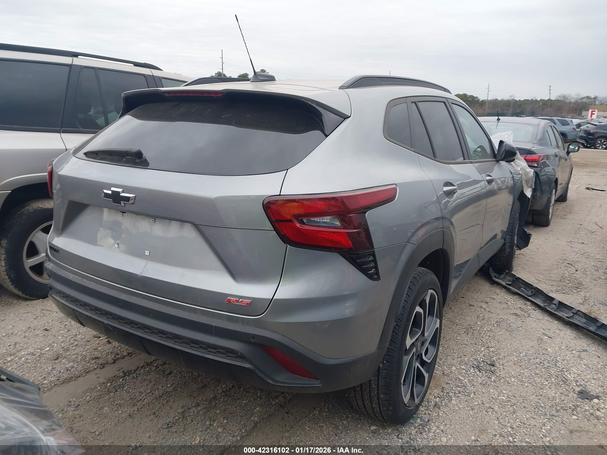 CHEVROLET TRAX image 4