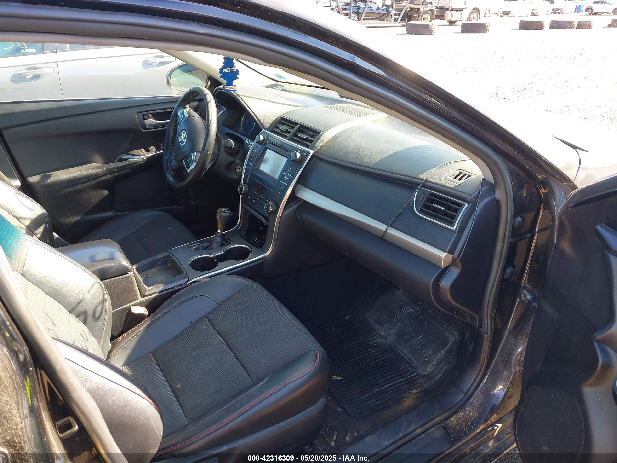 TOYOTA CAMRY image 5