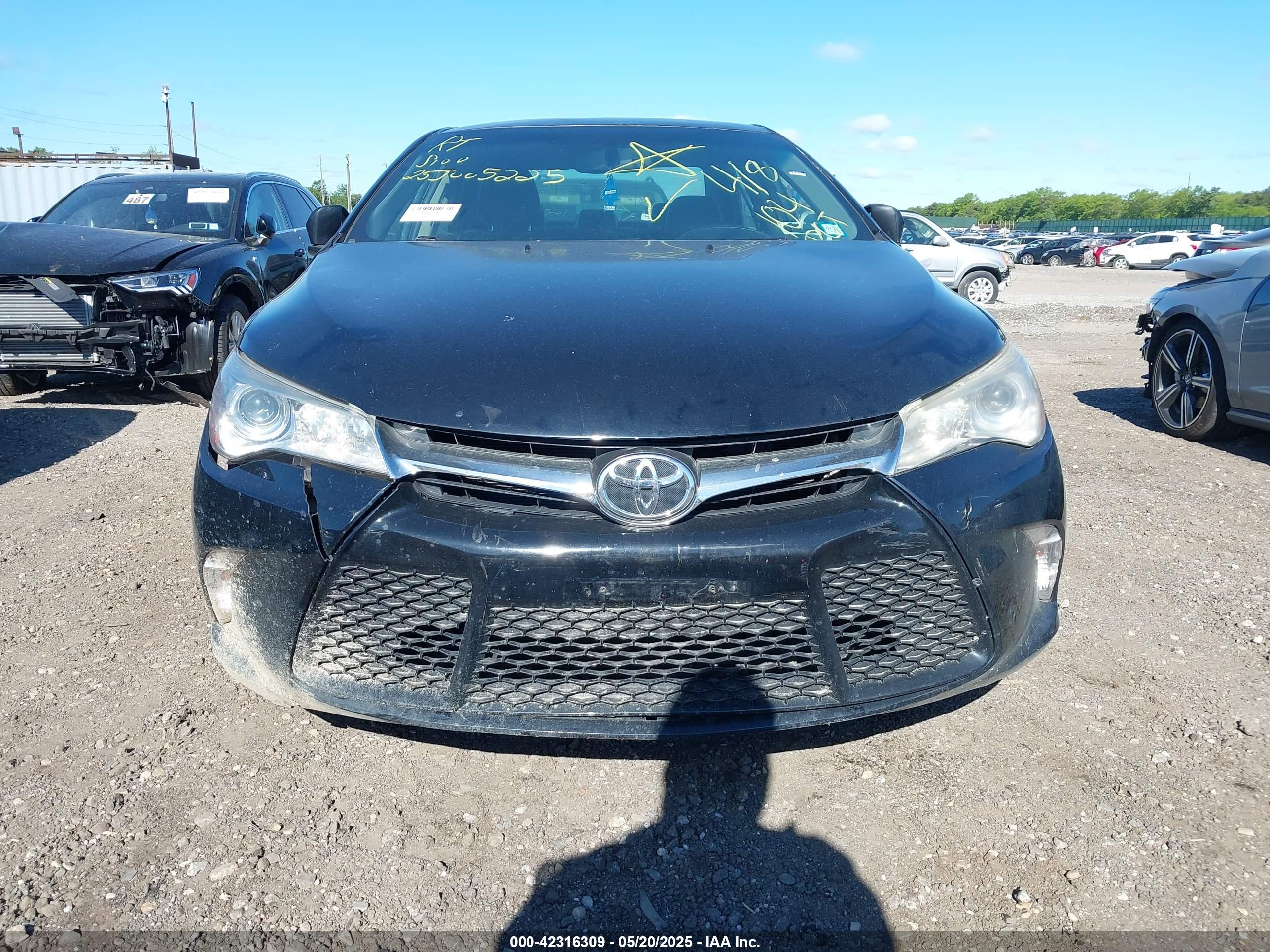 TOYOTA CAMRY image 6