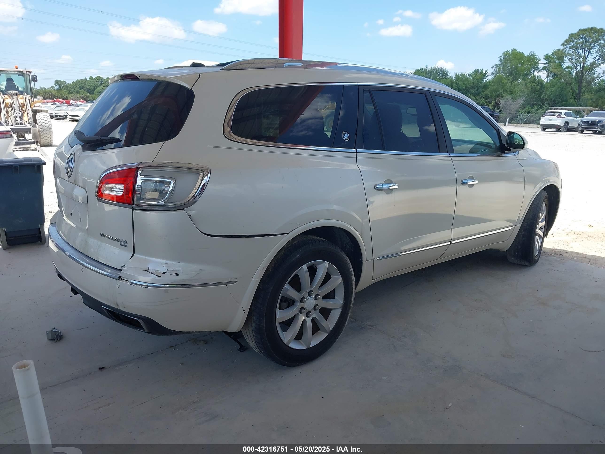 BUICK ENCLAVE image 4