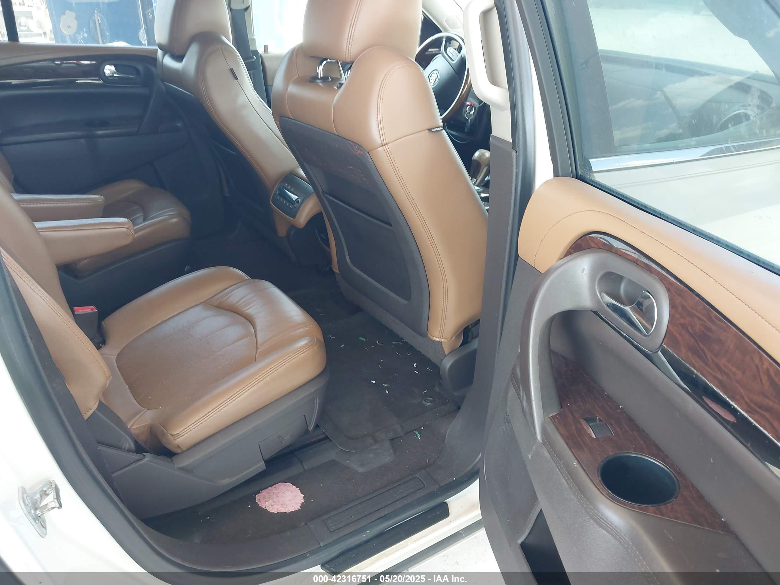 BUICK ENCLAVE image 8