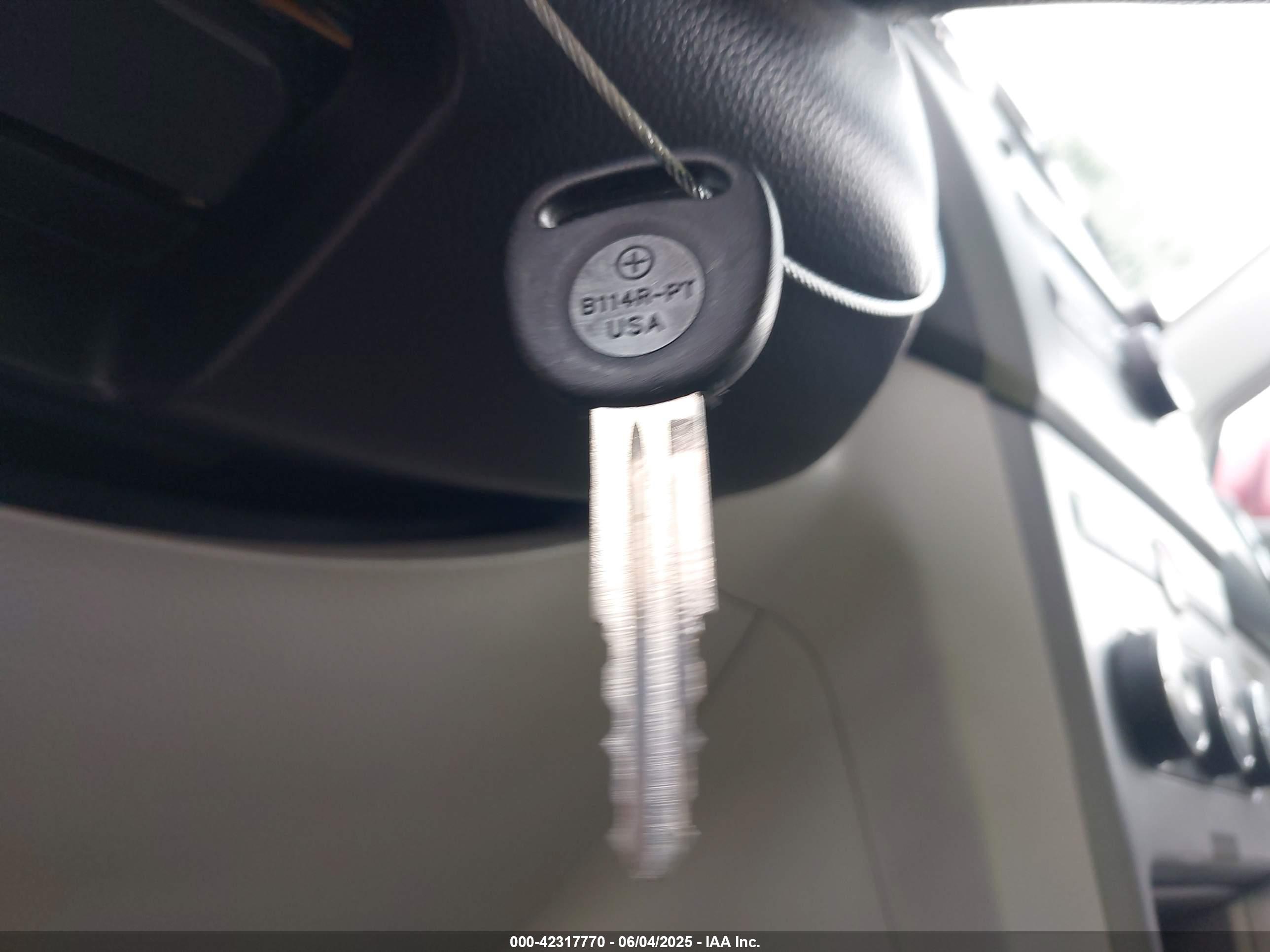 SATURN VUE image 11