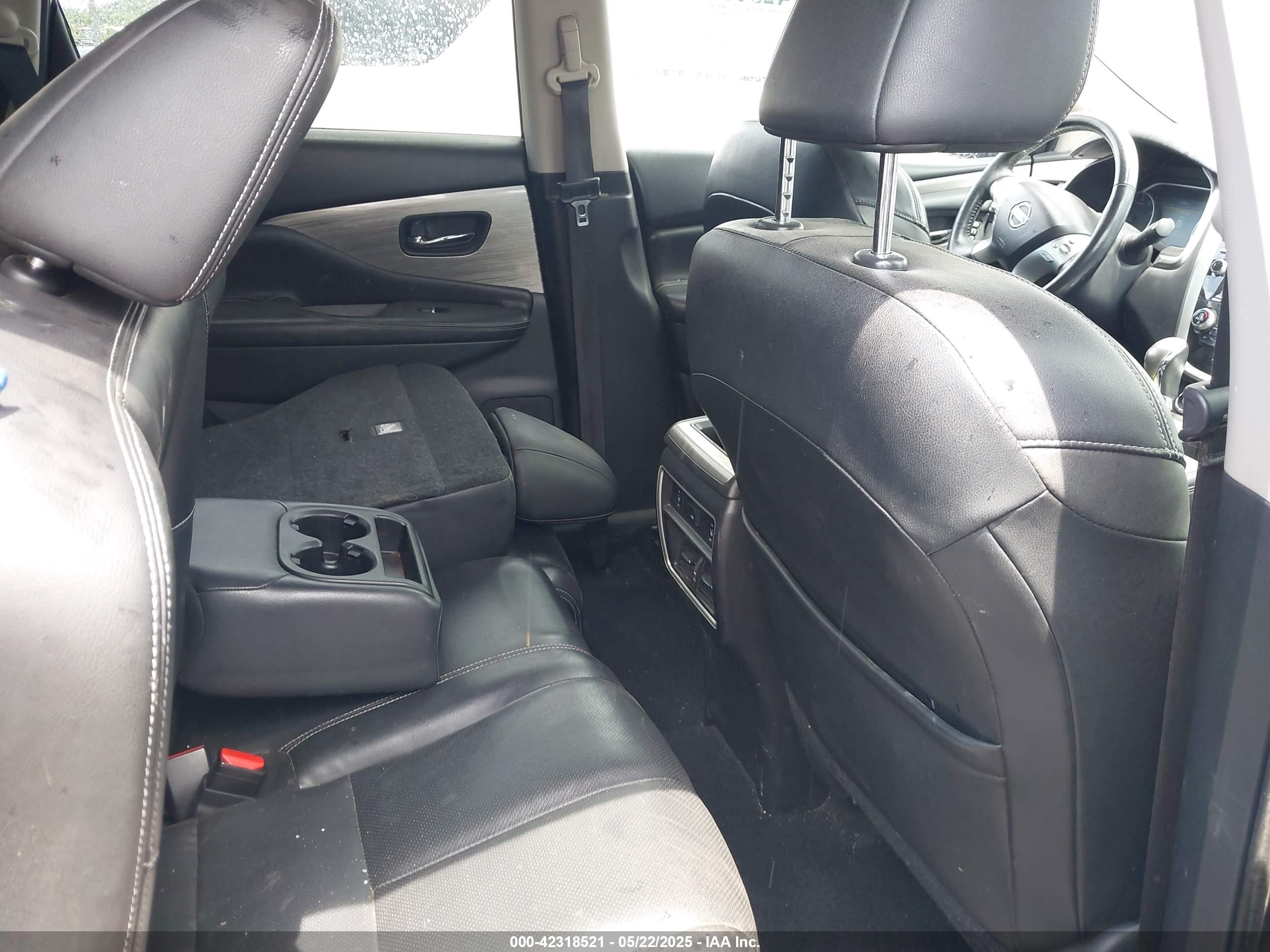 NISSAN MURANO image 8
