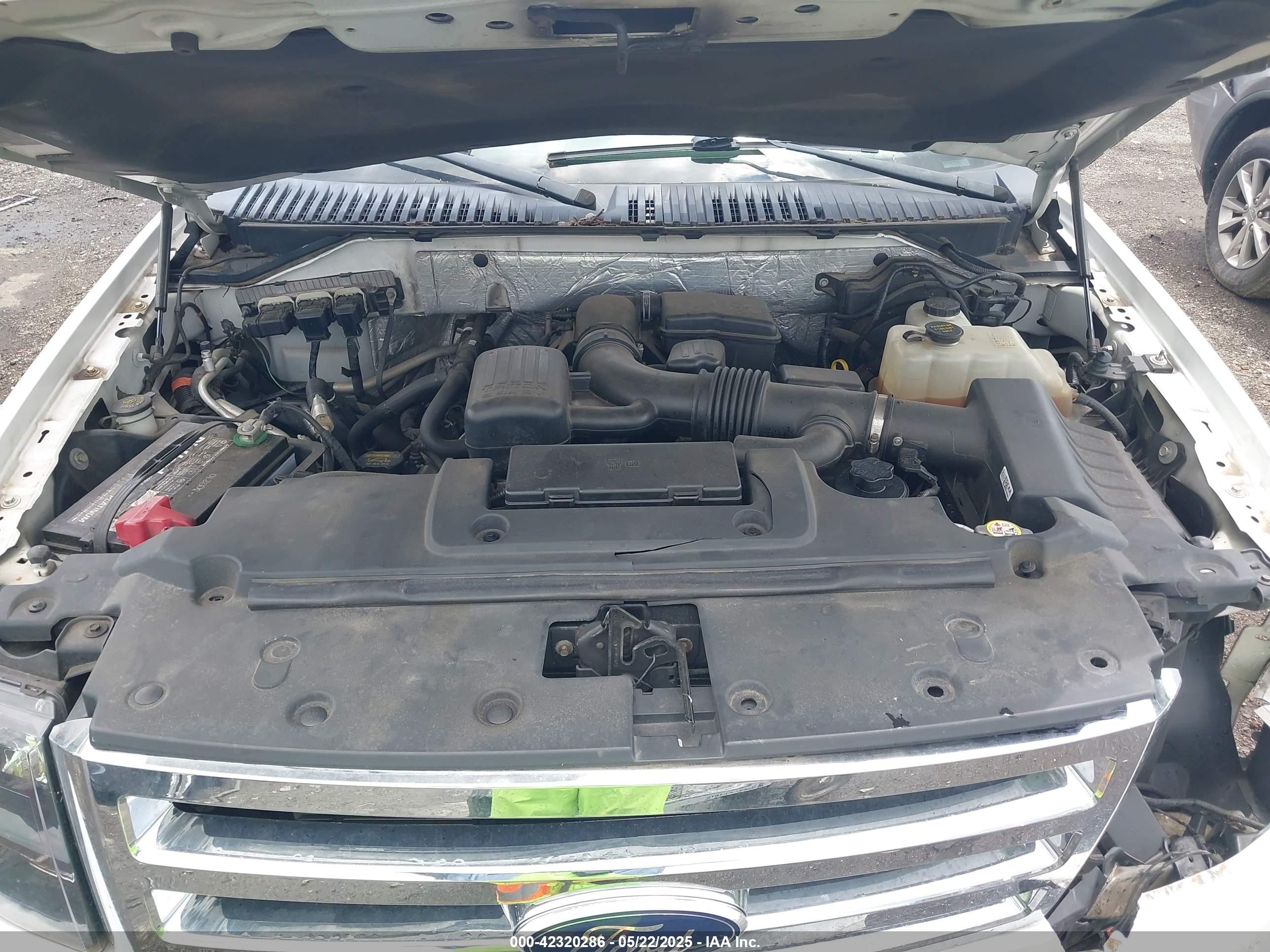FORD EXPEDITION image 10