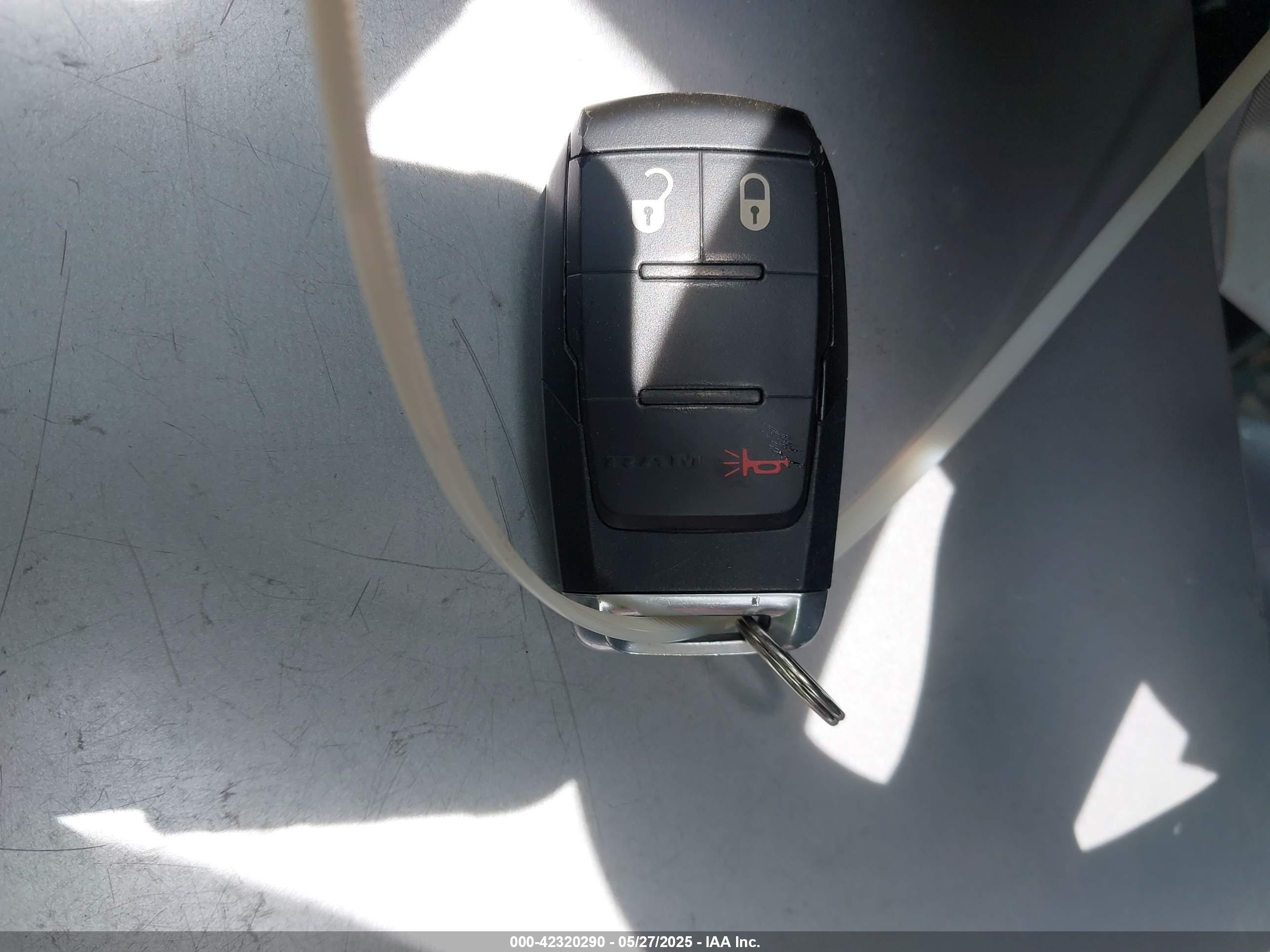 RAM 2500 image 11