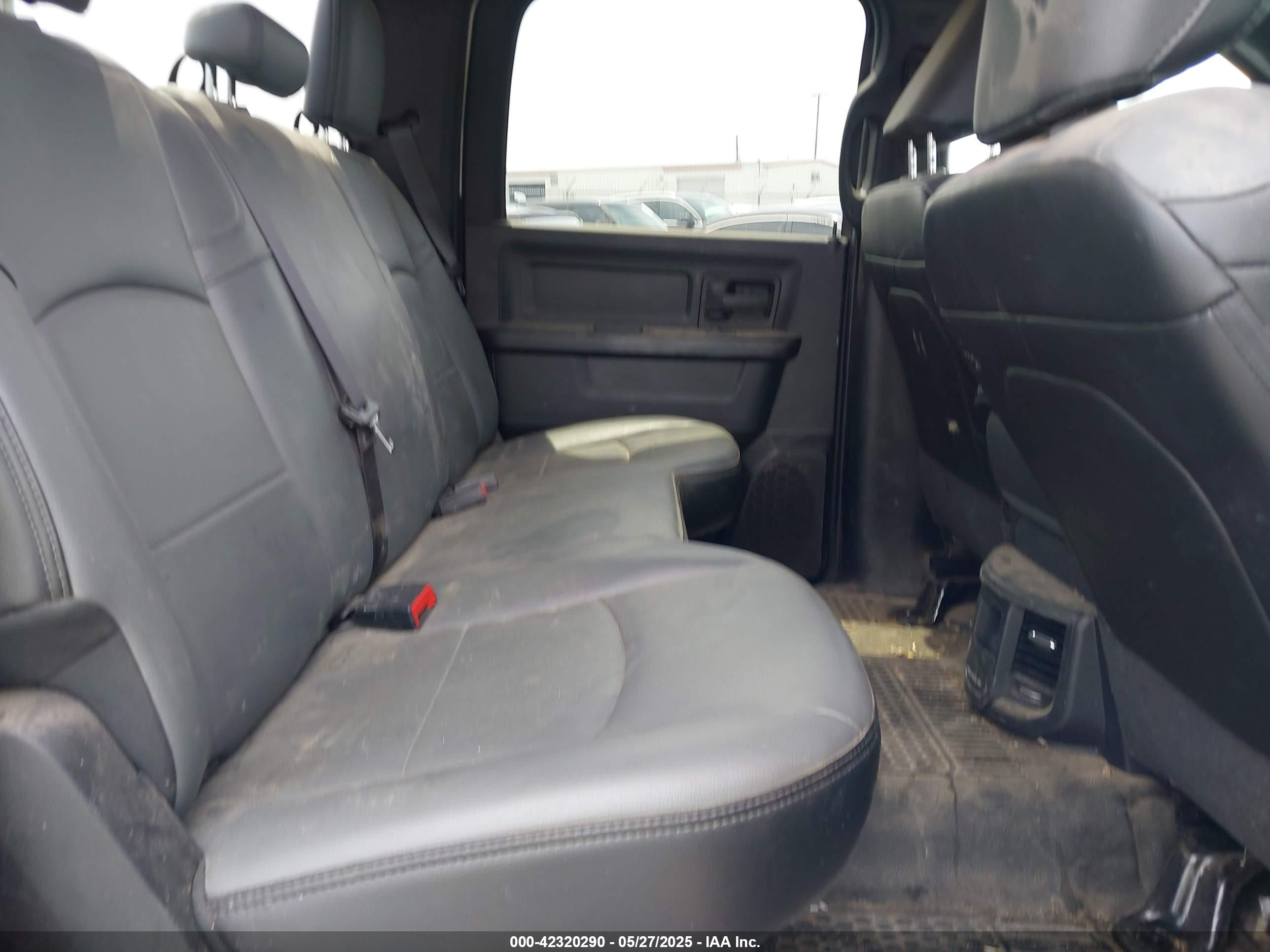RAM 2500 image 8